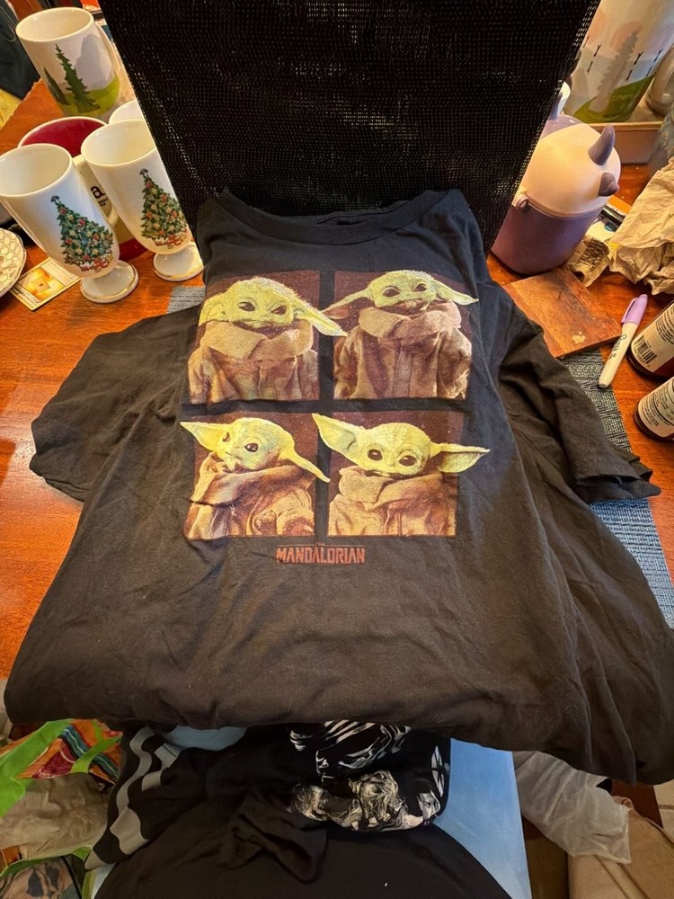 Star Wars The Mandalorian Grogu 4 Expressions Black T-Shirt