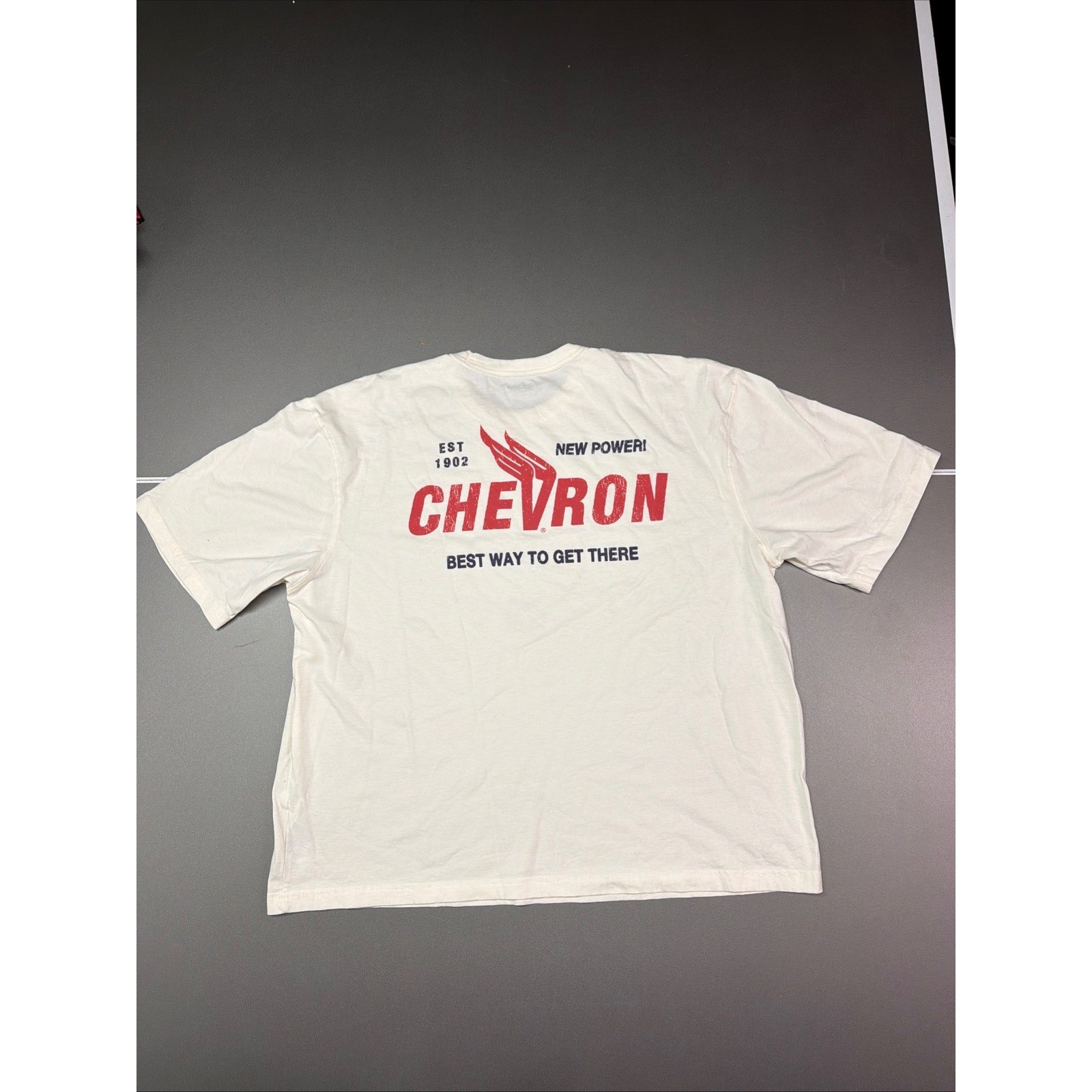 Old Navy Mens Large Chevron Gasolines Graphic T-Shirt Cream Short Sleeve Retro gallery