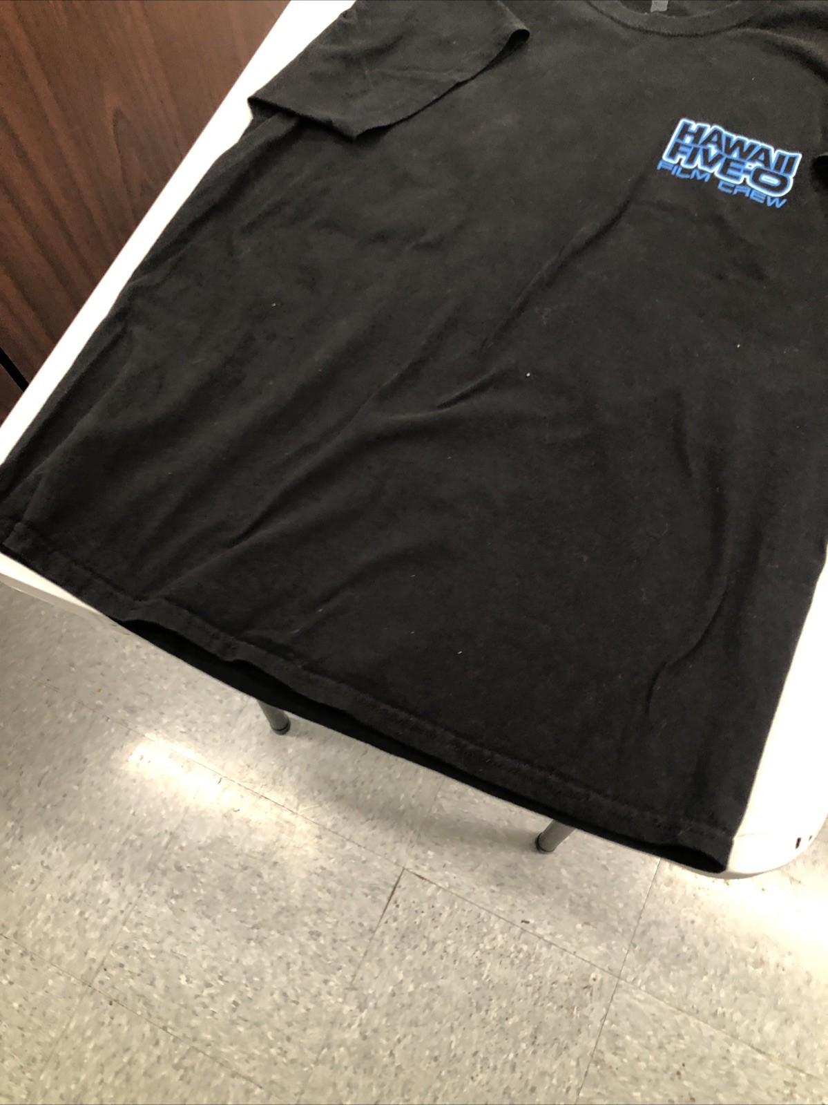 Y2K Hawaii Five O Film Crew Graphic T Shirt Filmed In Hawaii • Adult Size XL gallery