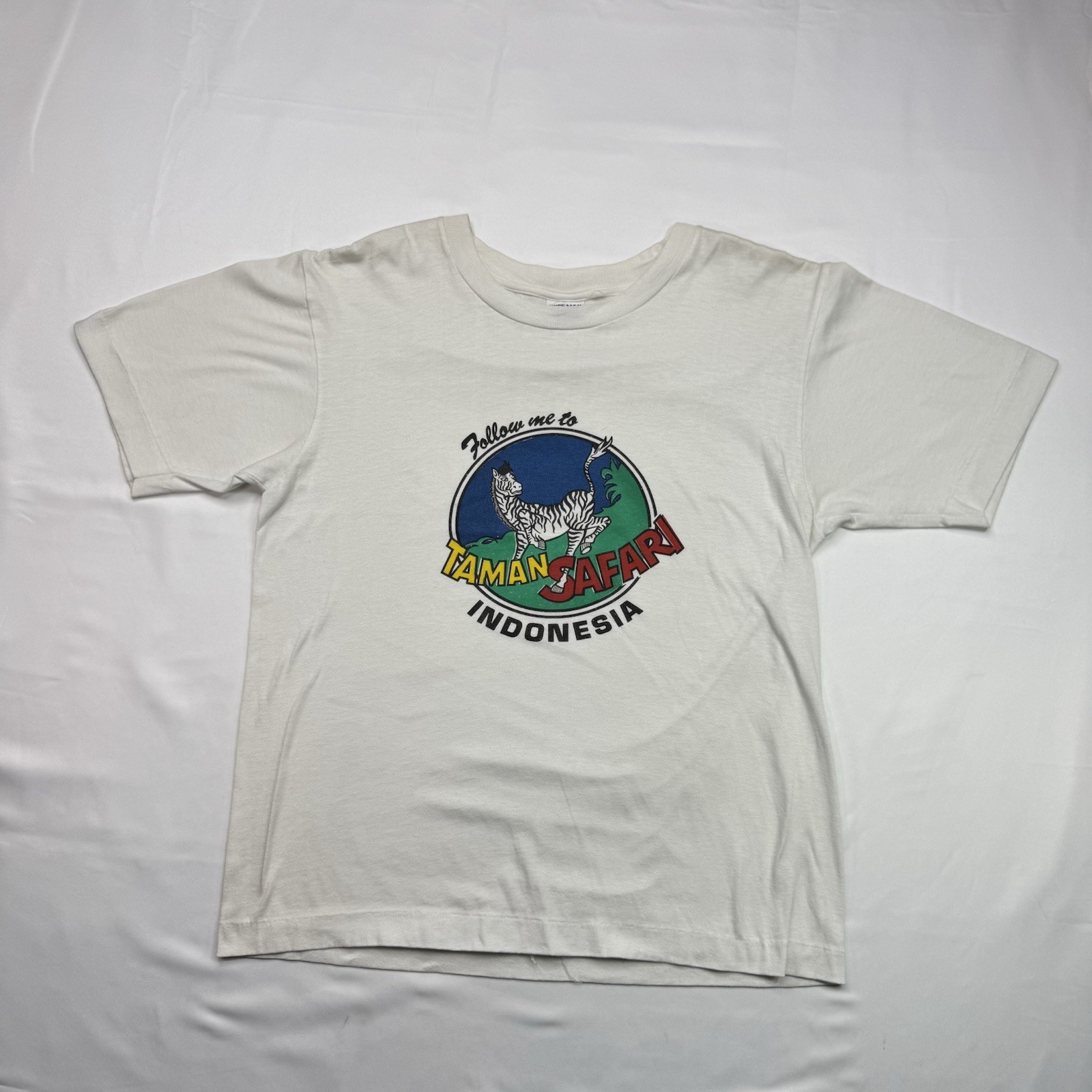 Vintage Taman Safari Indonesia White Single Stitch T-Shirt 90s Size Small