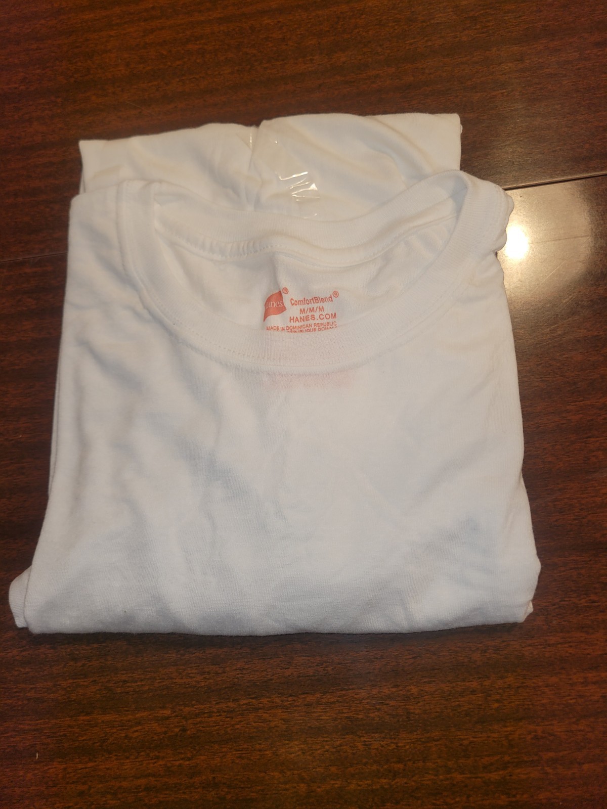 Hanes ComfortBlend T-shirt, Size Medium gallery