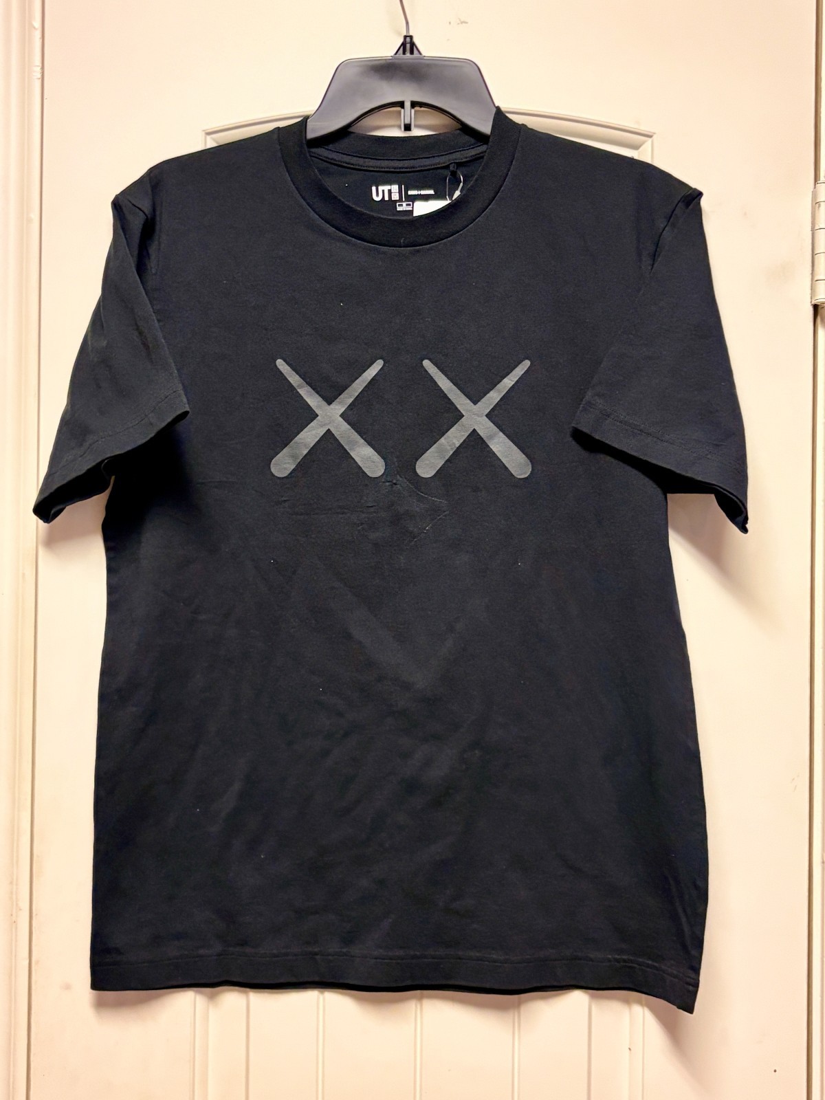 BNWT UNIQLO UT x KAWS + Andy Warhol Graphic Black T-Shirt Medium M gallery