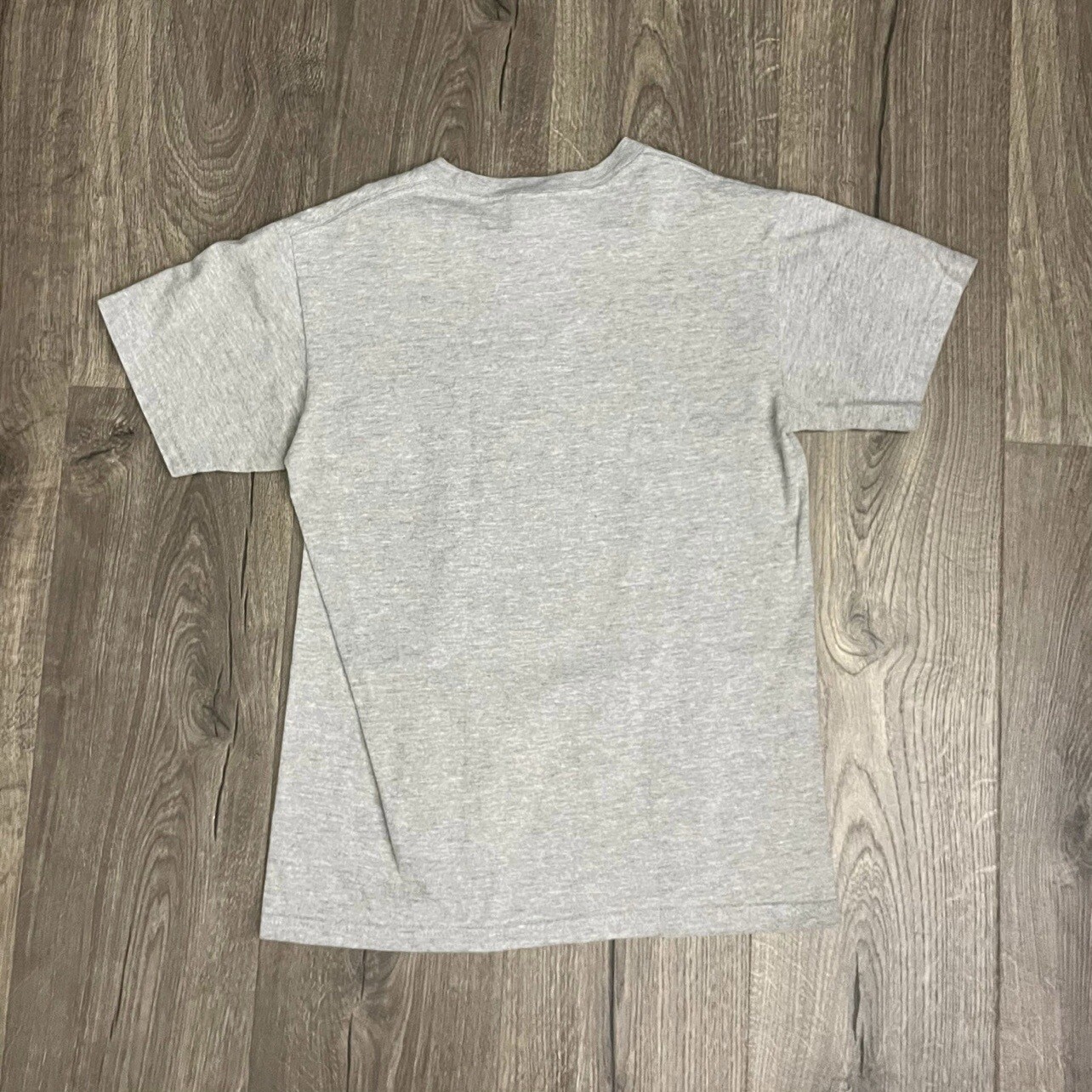 OBEY Skyscraper Graphic Short Sleeve Shirt Size Small gallery