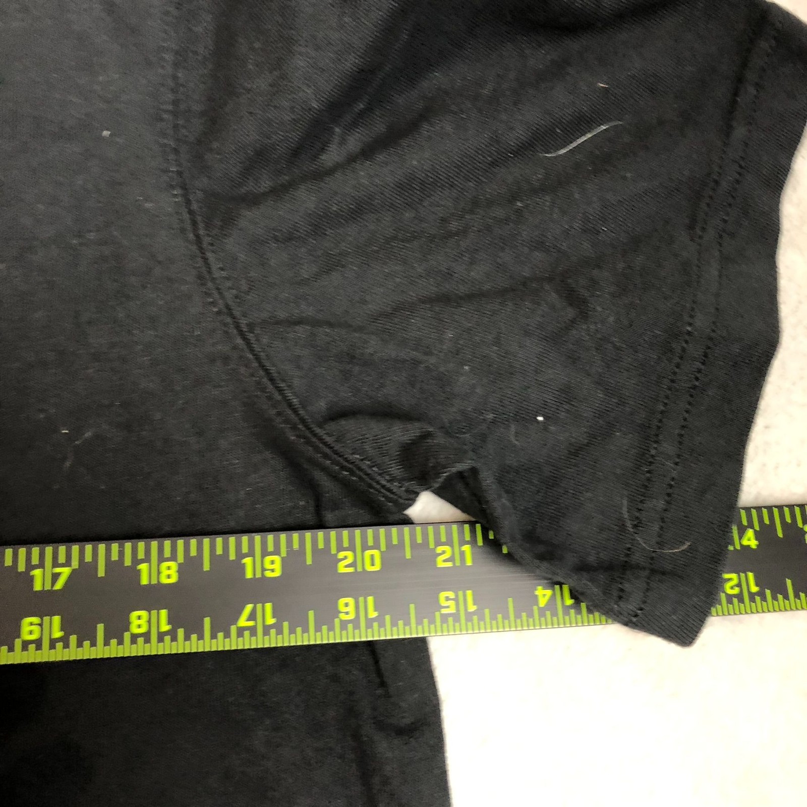 Duluth Men's T-Shirt Size M Black Longtail T Standard Fit Short Sleeve gallery