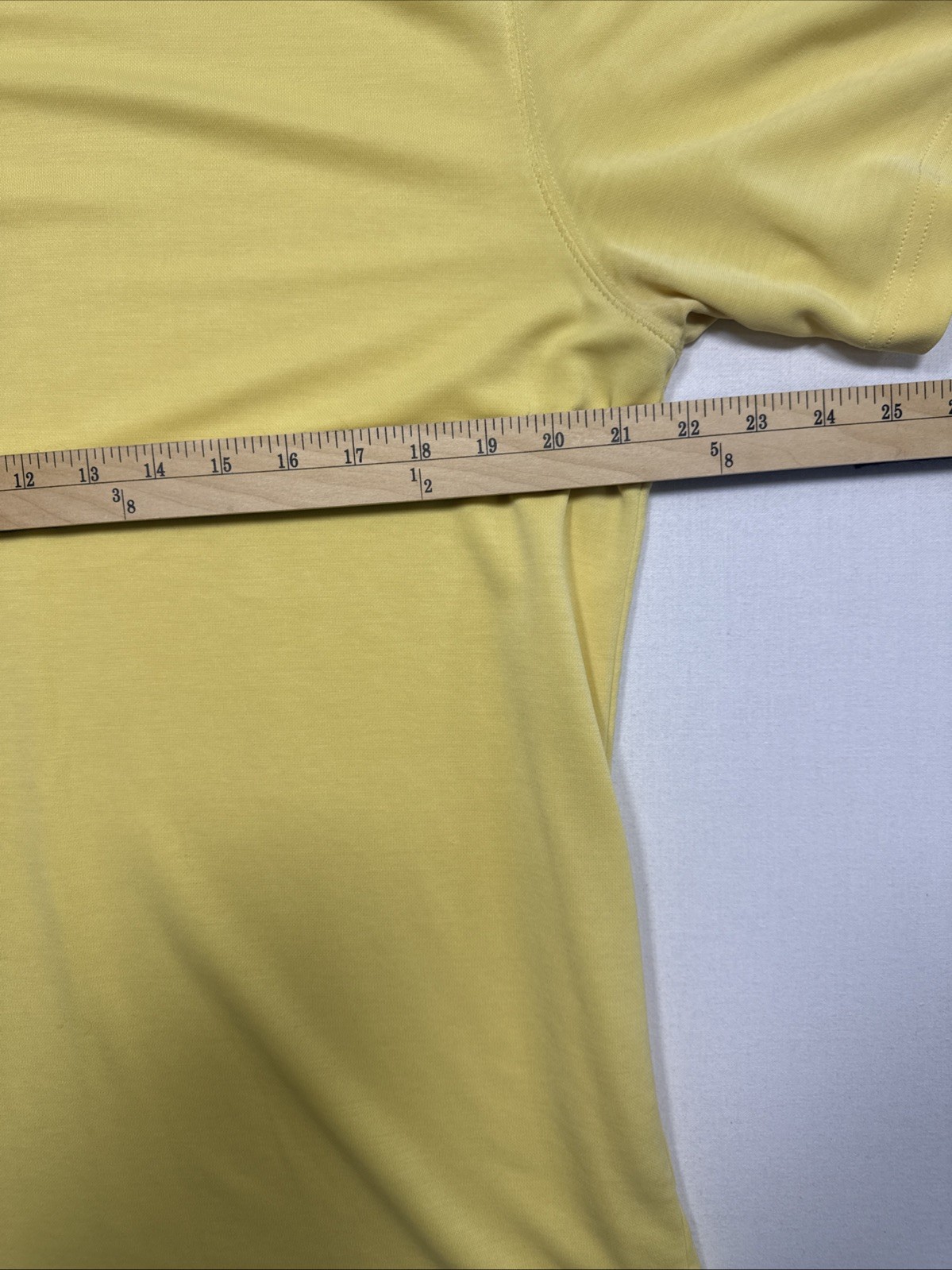 Tommy Bahama Shirt Men's M Yellow Tencel Lyocell Tee Shirt Crewneck gallery