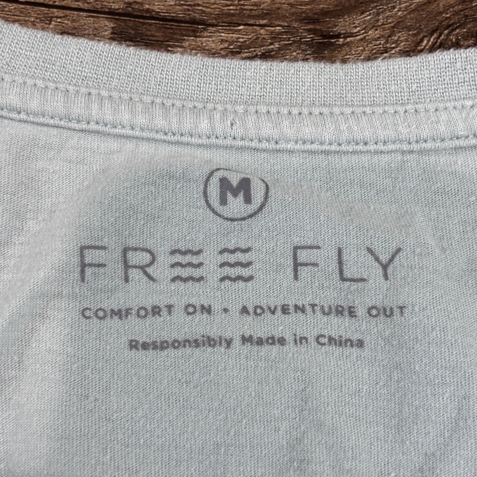 Free Fly Heritage Henley Shirt Men's Medium Light Blue Bamboo Soft Summer Tee gallery