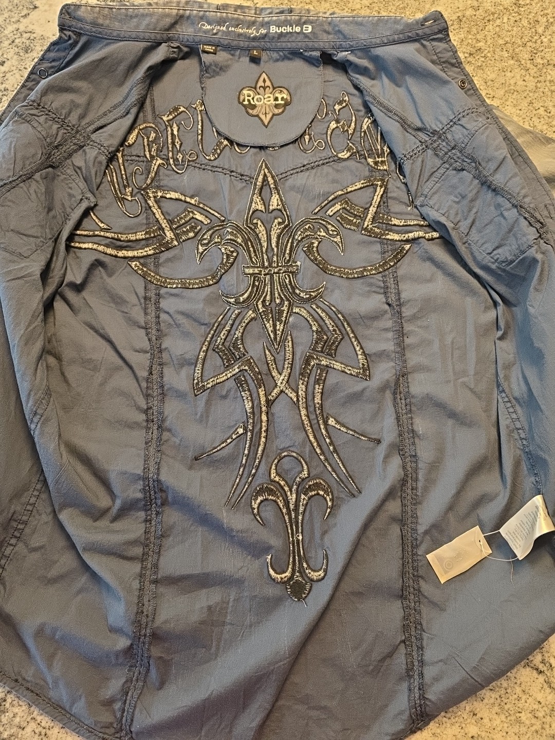 Nwot ROAR Buckle Mens L Signature Short Sleeve Button Down Shirt Embroidered O80 gallery