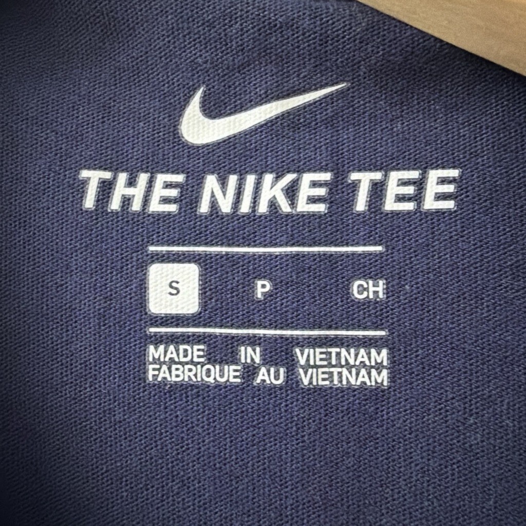 Nike The Nike Tee Men's Blue Solid Logo Crew Neck Short Sleeve T-Shirt Size S gallery