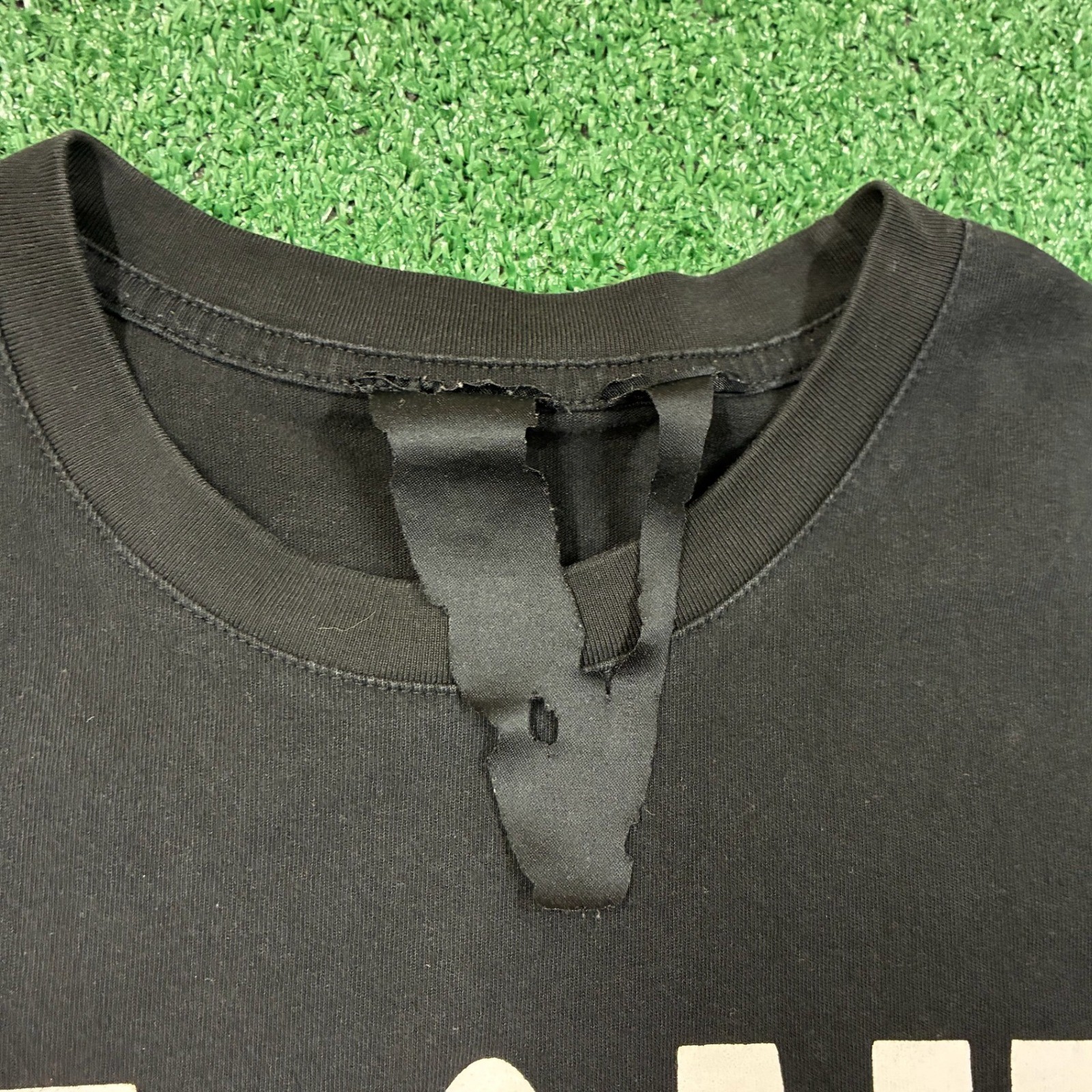 Vlone Red Dragon Graphic T-shirt gallery