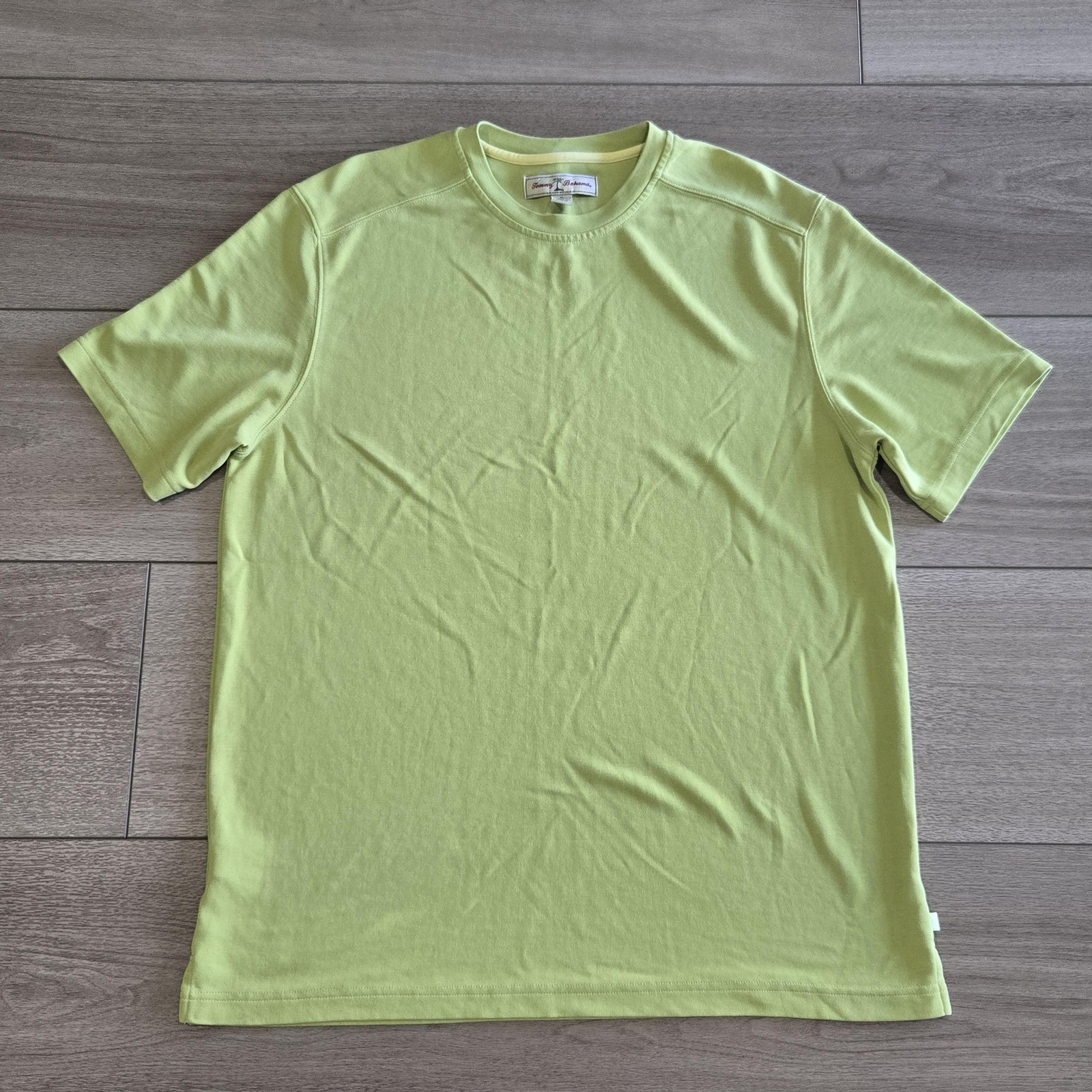 Tommy Bahama Shirt Mens Medium Green Solid Short Sleeve Crewneck Tee Tencel gallery