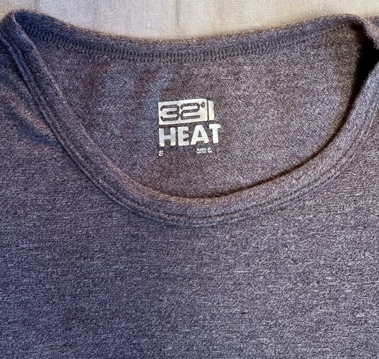 32 Degrees Heat Men L Shirt Gray Long Sleeve Crew Neck Stretch Thermal Base Tee gallery