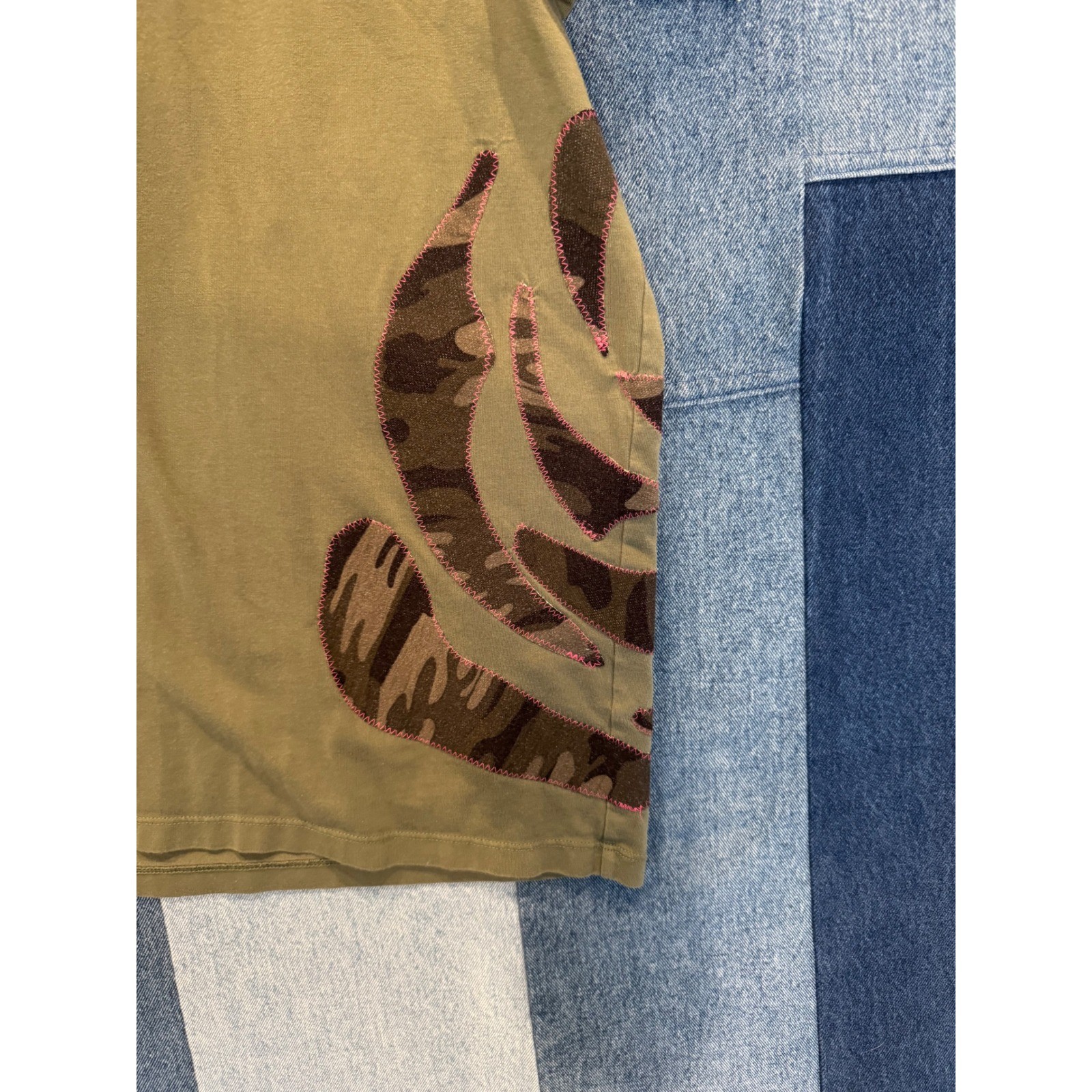 CRTV LTRCY Upcycled Moth Block Print Patchwork T-Shirt XL Olive Pink Camo gallery