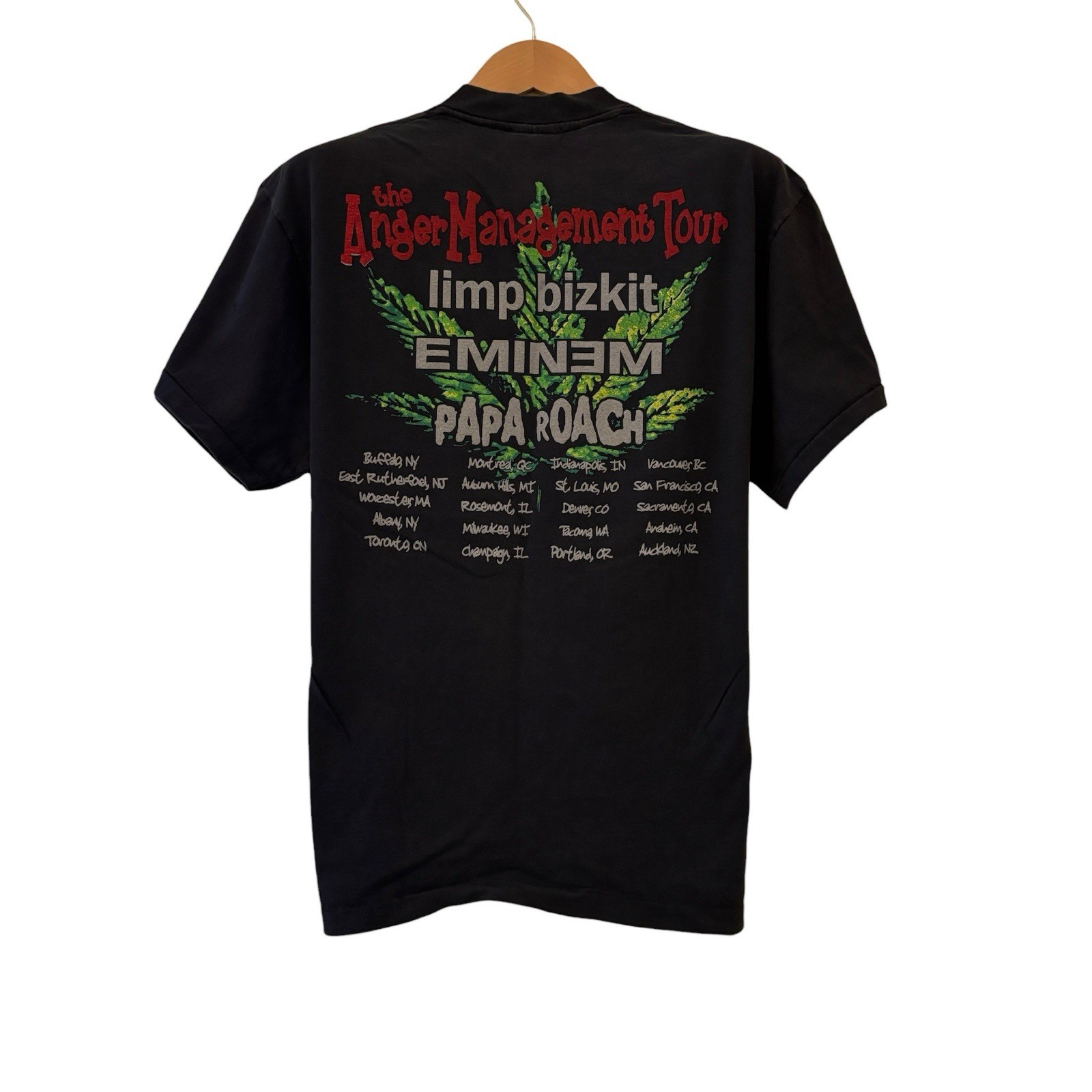 Limp Bizkit Anger Management Tour Eminem Papa Roach Tour T-Shirt Reprint XL gallery