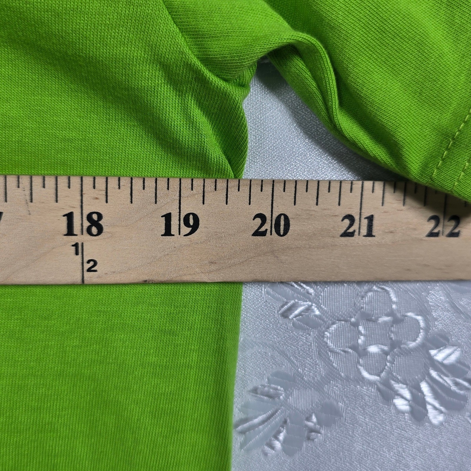 T.A Lime Green Embroidered Farmcore T-Shirt Unisex Medium Cotton Animal Lover gallery