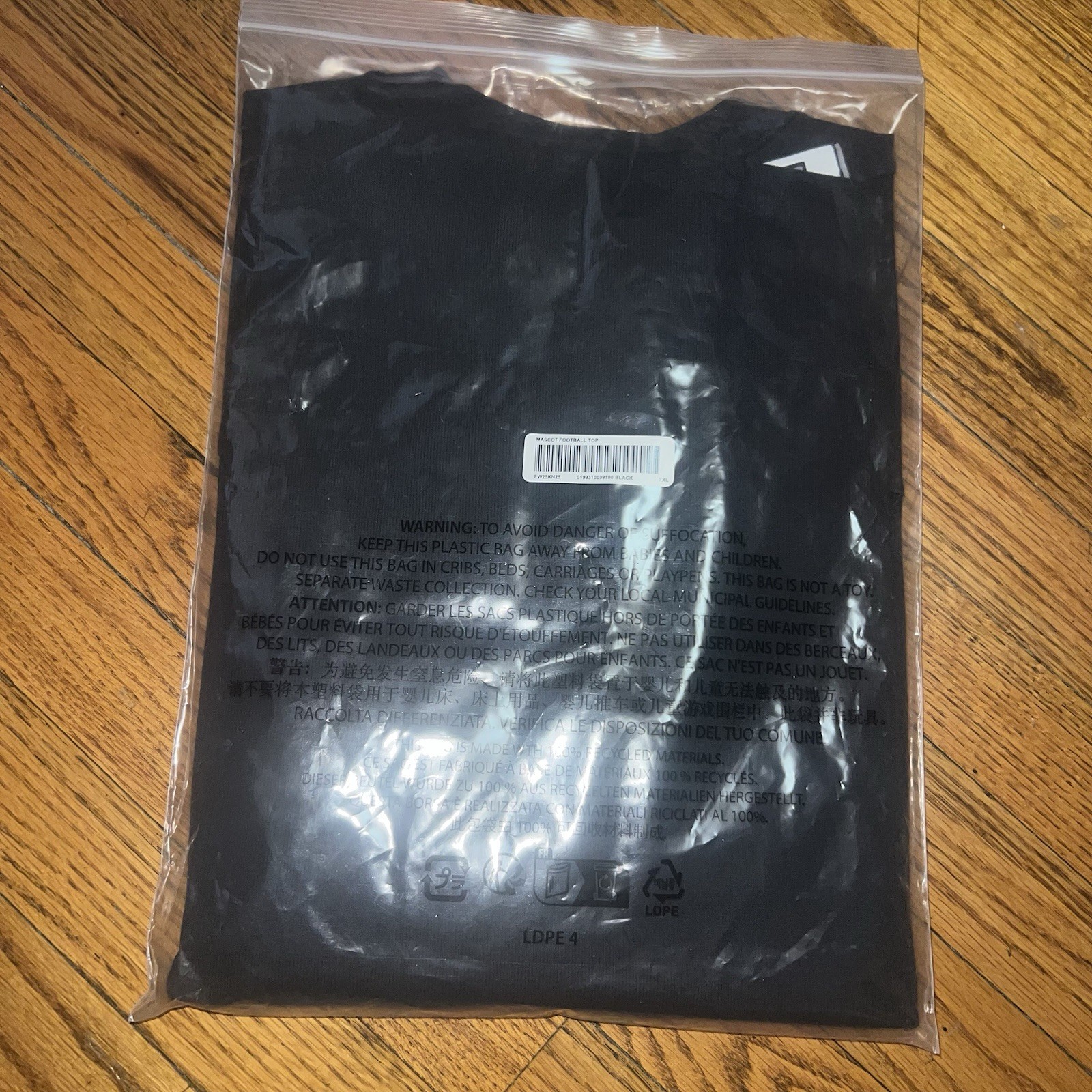 In-Hand Supreme Mascot L/S Football Top Black Size: XXL gallery