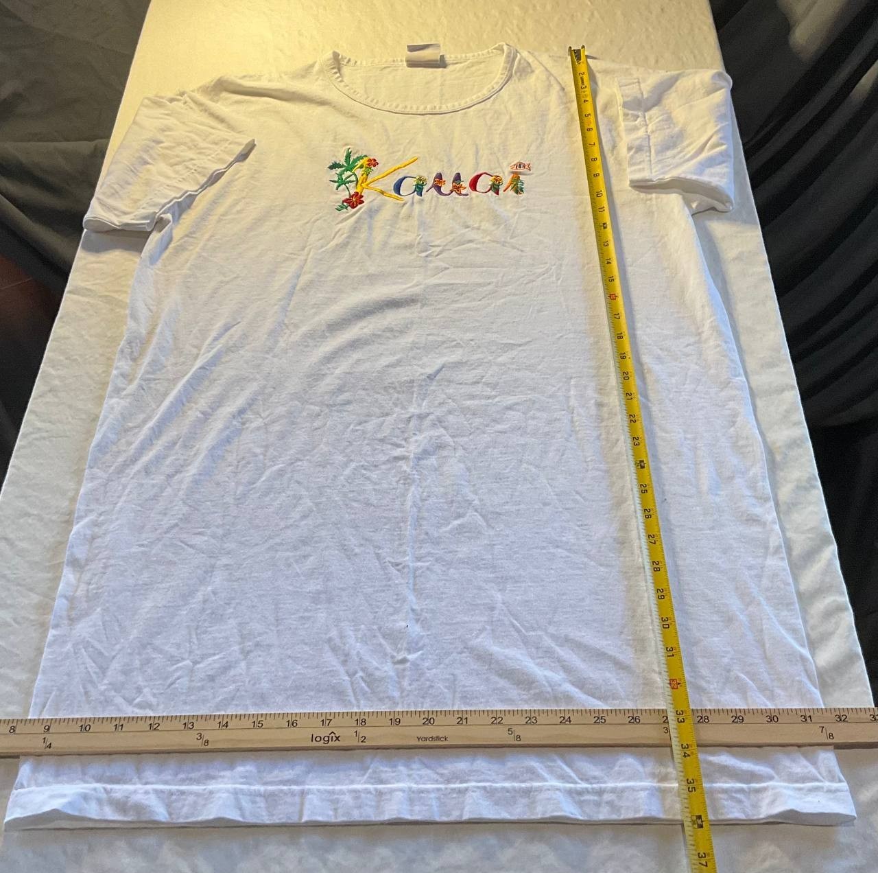 Vintage SGT Leisure T-Shirt Mens OSFA White Kauai Embroidered Hawaiian Tropical