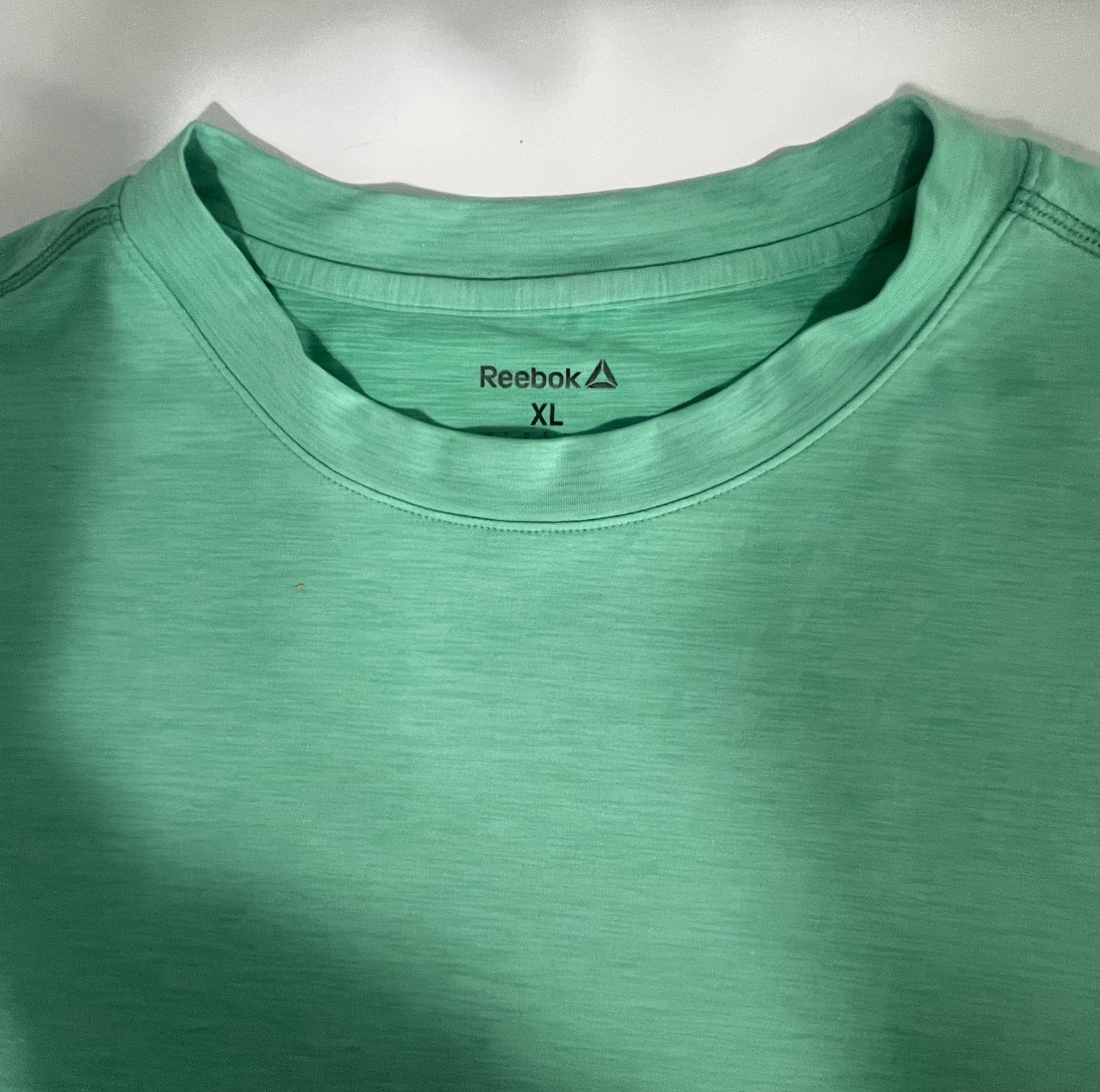 Green Reebox XL polyester/spandex short sleeve t-shirt gallery