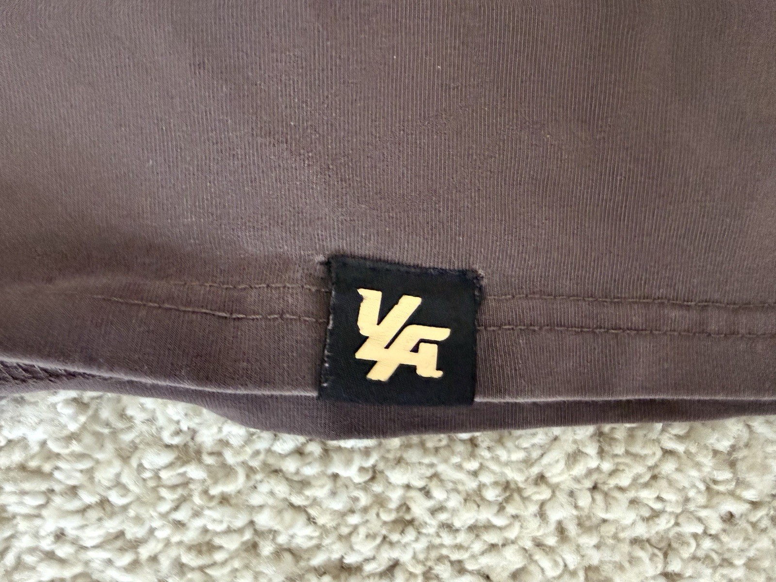 Young La Men's Short Sleeve T-Shirt Size Medium Brown Crew Neck Cotton Blend gallery
