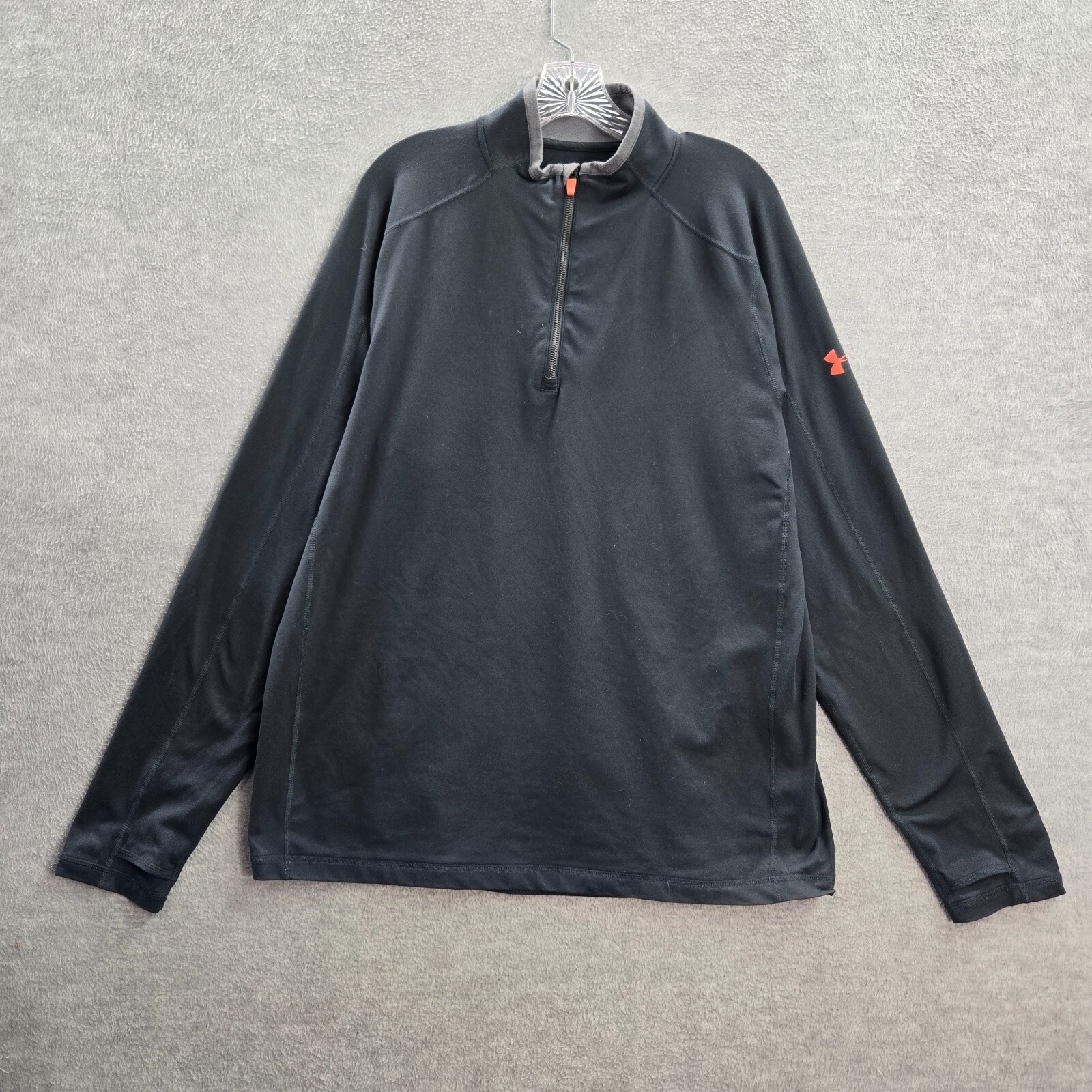 Under Armour Men Shirt Large Black Logo All Season Gear 1/4 Zip Fitted