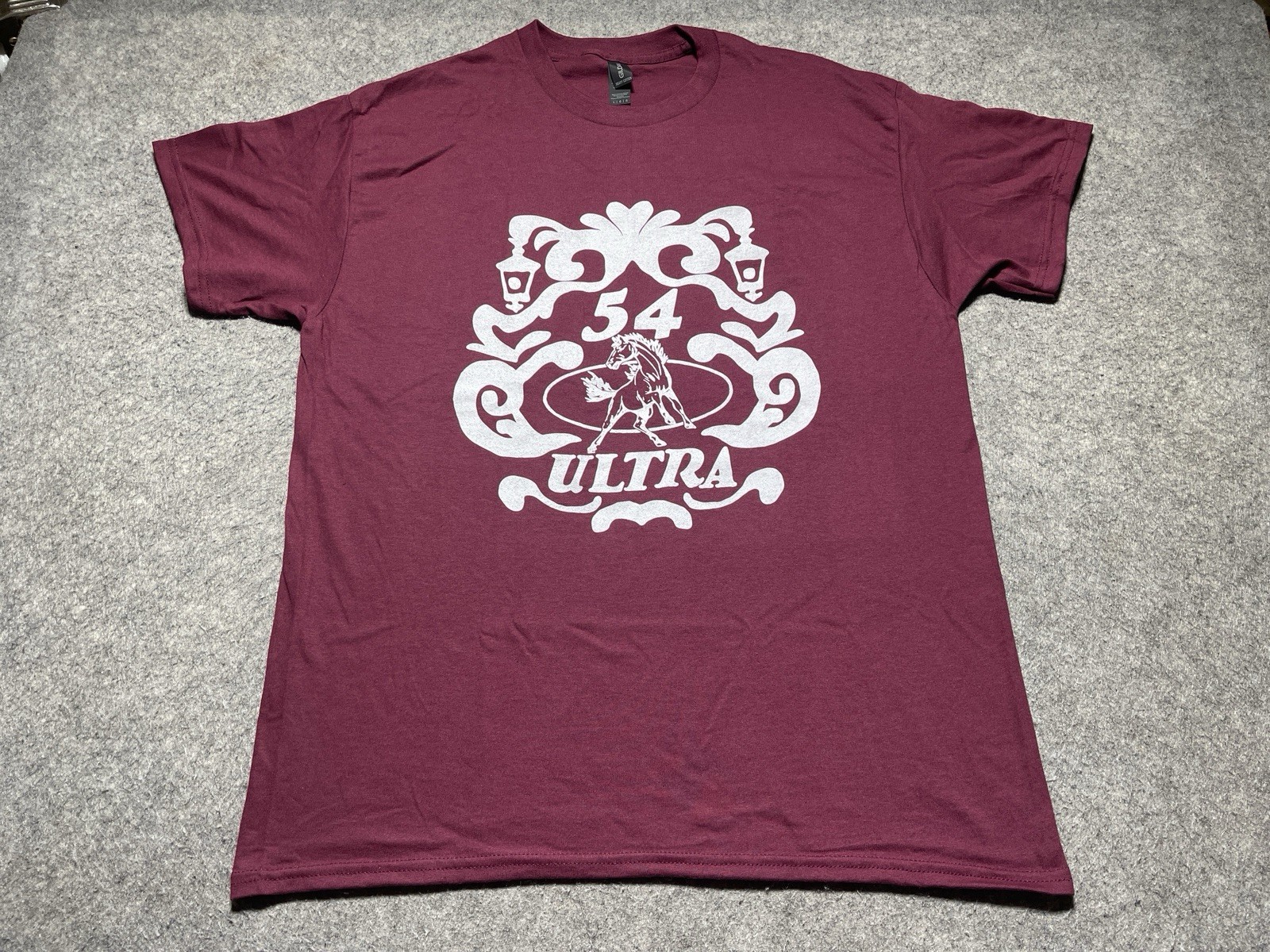 NEW 54 Ultra Live in Concert Early 2026 Maroon Music for Lovers Tour Shirt L gallery