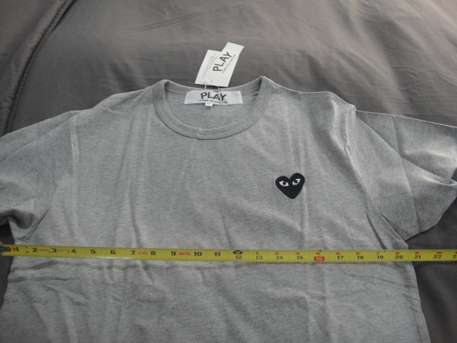 Comme Des Garcons Play Men's Classic Black Heart Logo Grey Size Medium, BRANDNEW gallery
