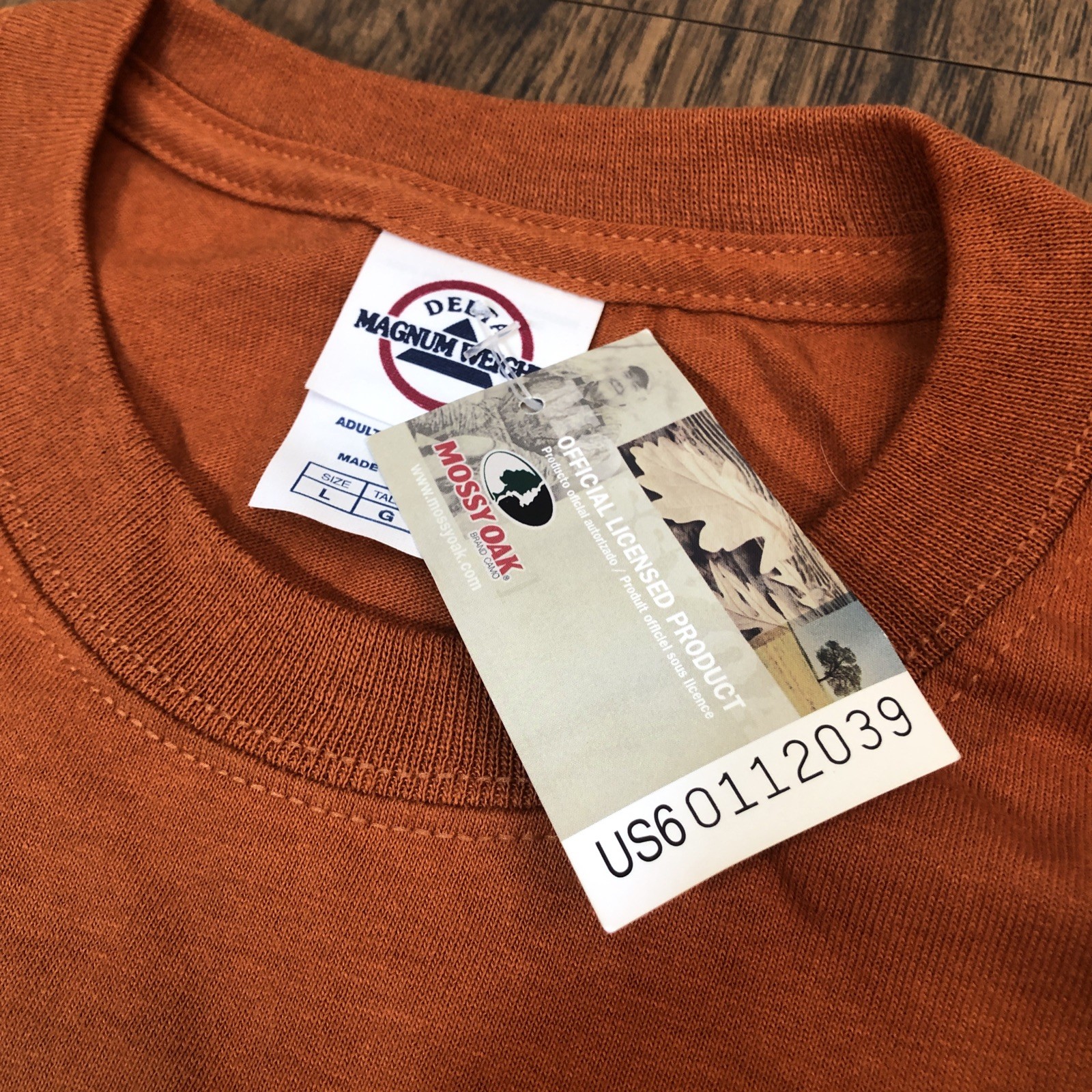 Mossy Oak Camo Design Burnt Orange T-Shirt Size L 3D Logo Spellout NWT Fall gallery