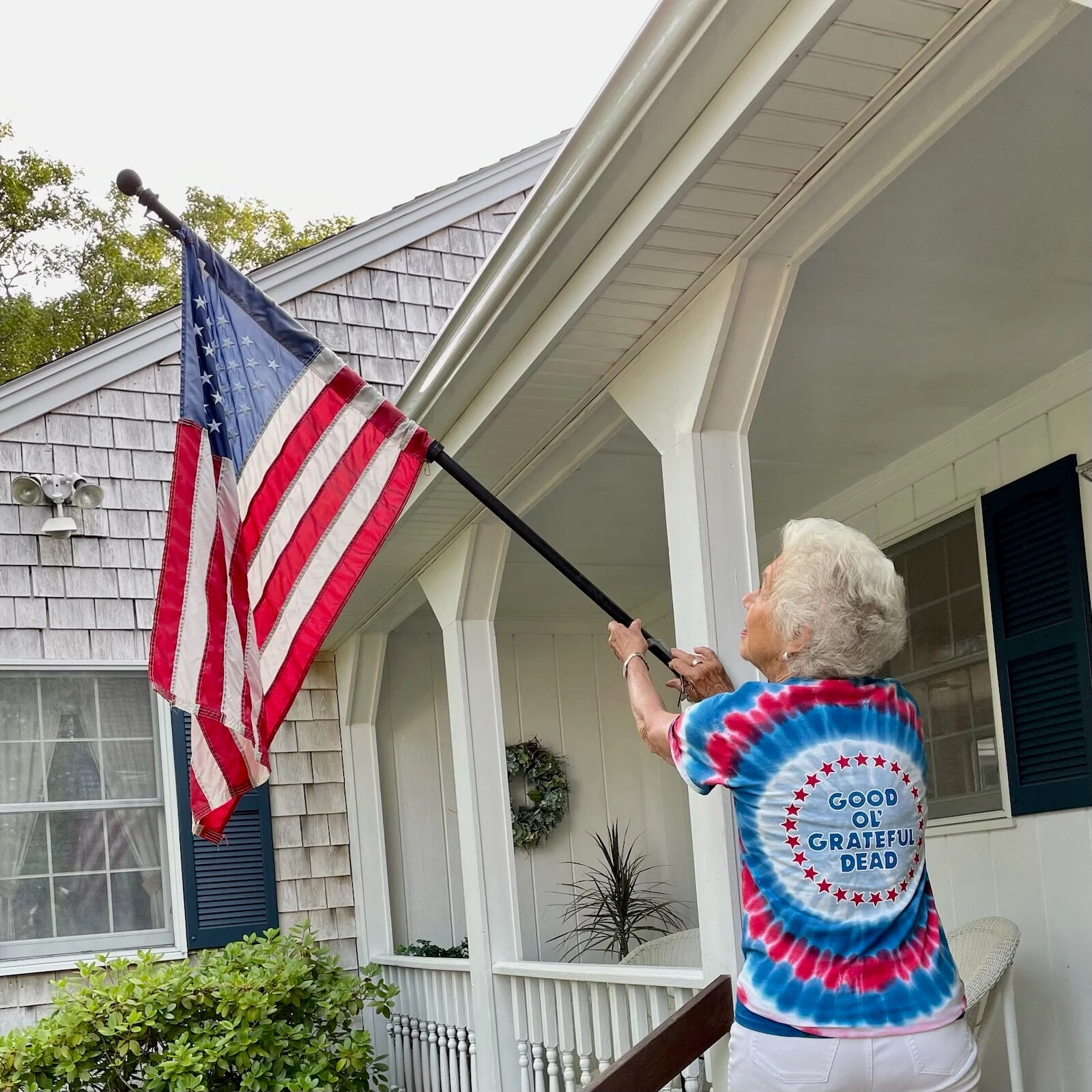 Grateful Dead Patriotic Bears - Dancing Bears Around a Stealie shirt - All Sizes gallery