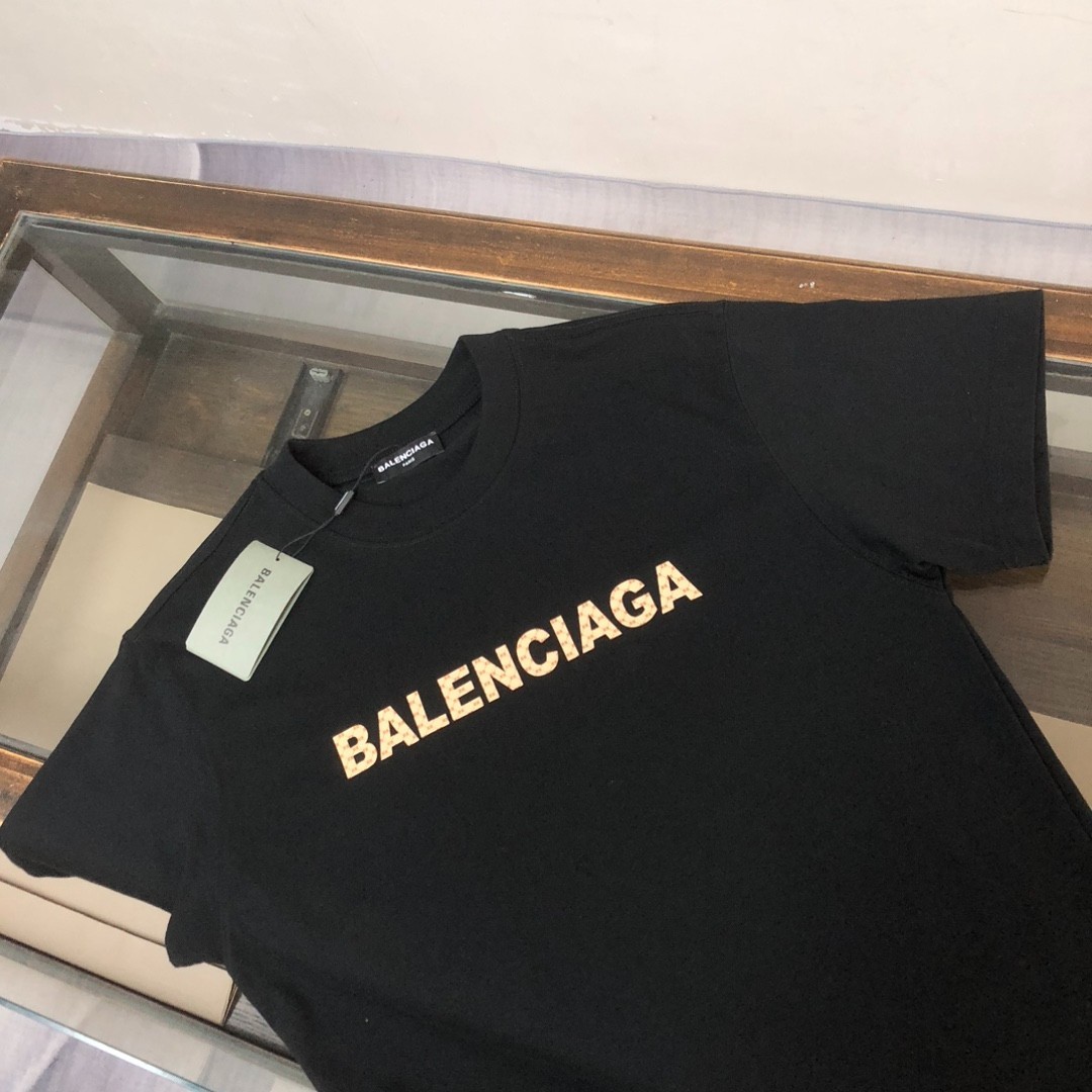 Moncler Unisex Black Short-sleeve Shirt L gallery