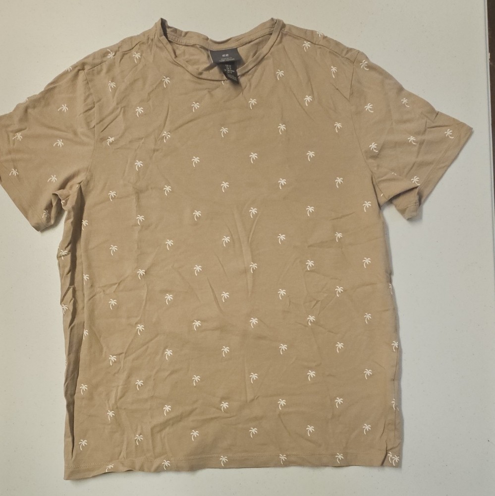 H&M Beige Tropical Palm Tree Graphic Print Logo Crew Neck Tee Men’s M