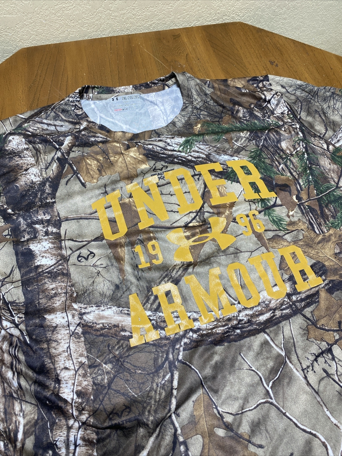 Under Armour Men’s Loose Heat Gear Realtree Xtra T Shirt XXL SPELL OUT gallery