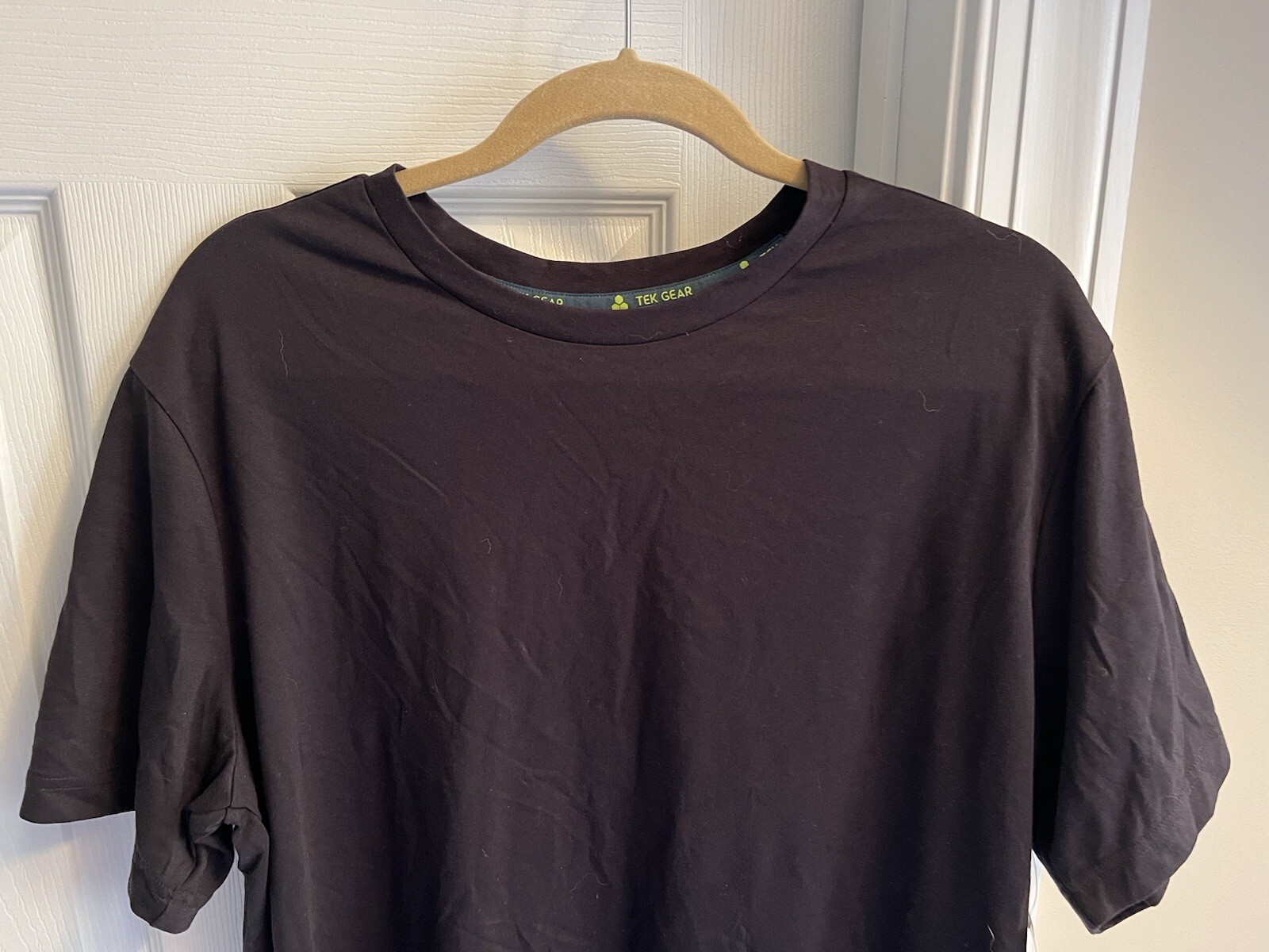 SS T-SHIRT - Tek Gear - Essential Gear - Men's - Black - Sz XL - NWT gallery