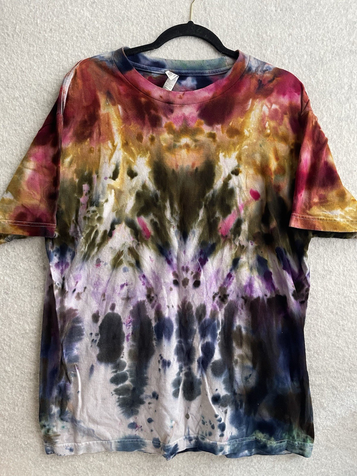 Handmade Tie Dye T-Shirt Men's Size Large Pre Washed gallery