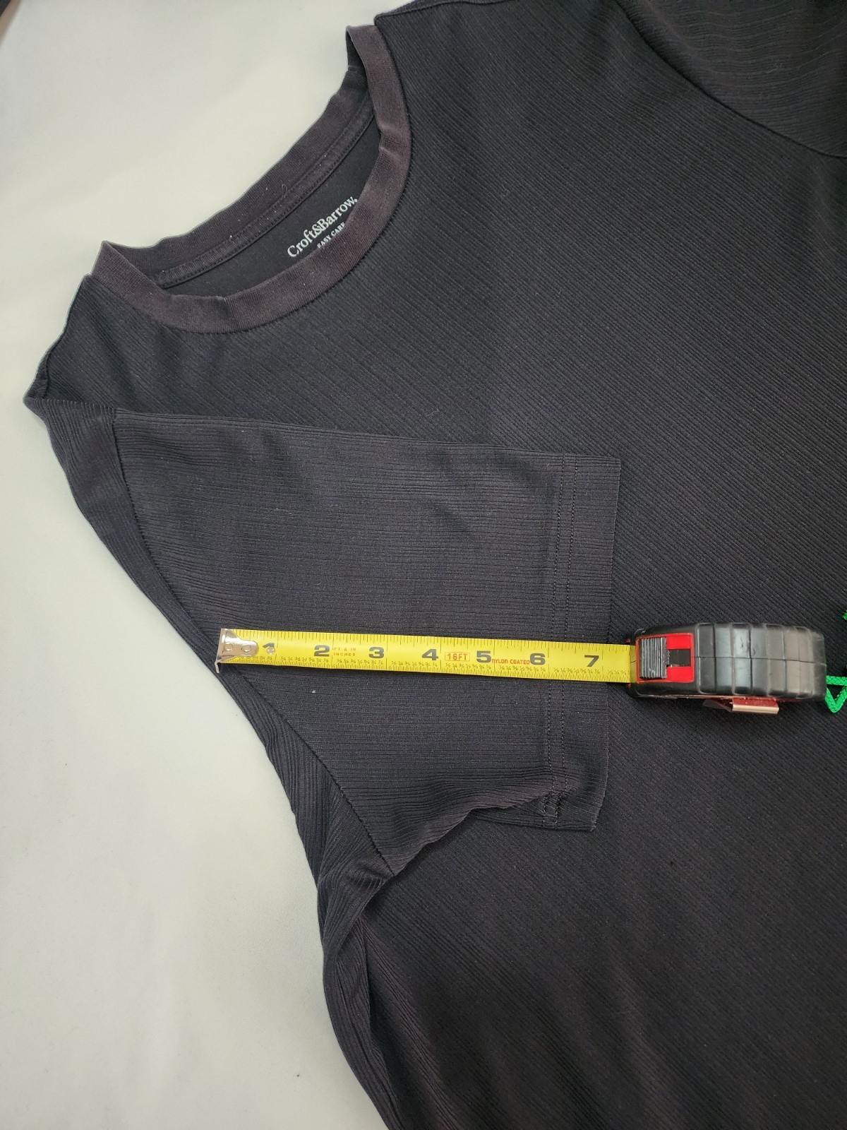 Croft & Barrow Easy Care All Black Fitted Crew Ribbed T-Shirt Men's Large Y2K gallery