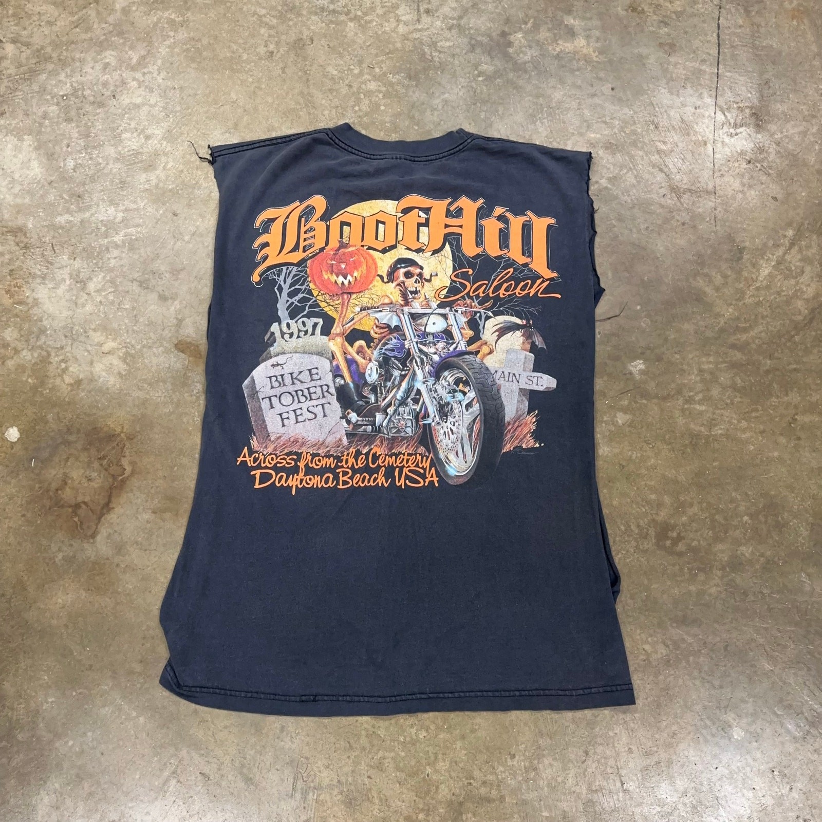 Vintage 1997 Boot Hill Saloon Biker Biketoberfest Cut Off Muscle Shirt Large gallery