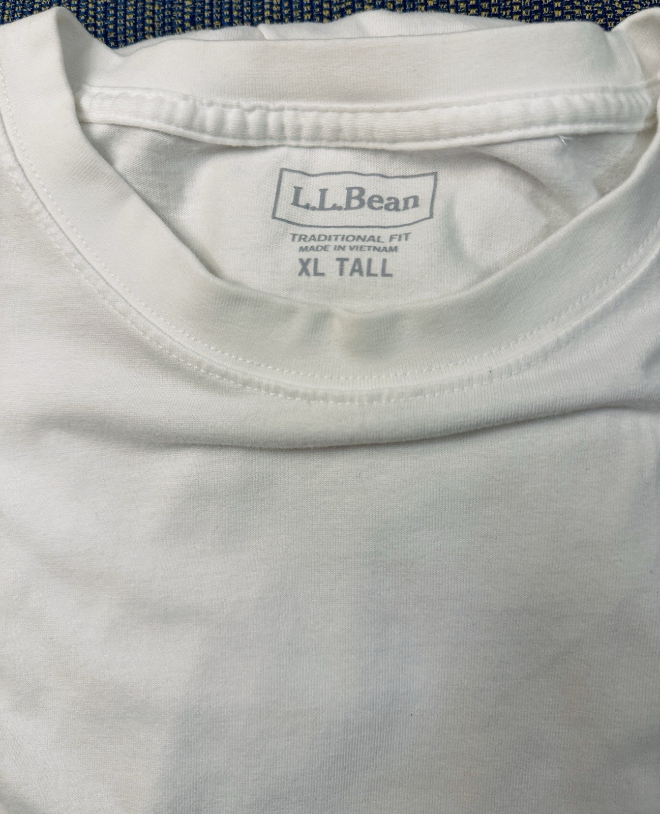 LL Bean men’s white T-Shirt Lot Of 2 XLT gallery