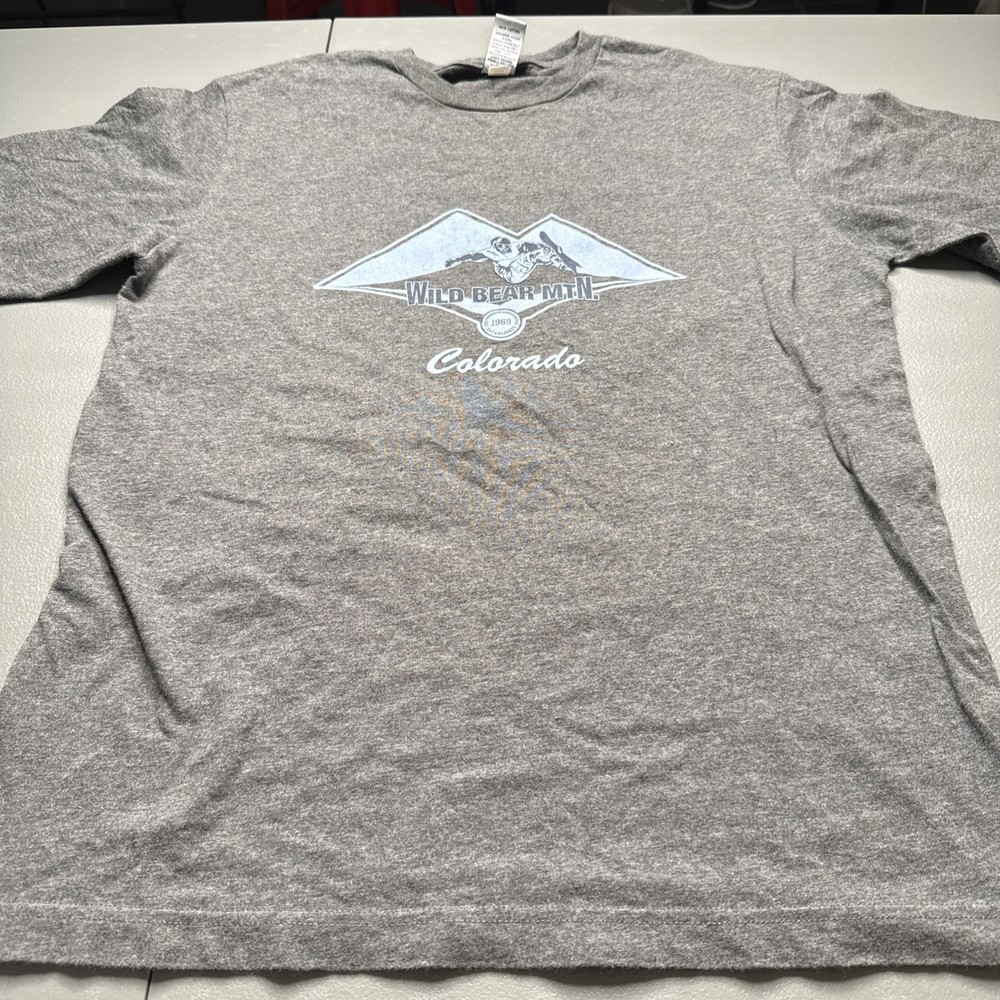 GAP Wild Bear Mountain T Shirt Small Made In Madagascar