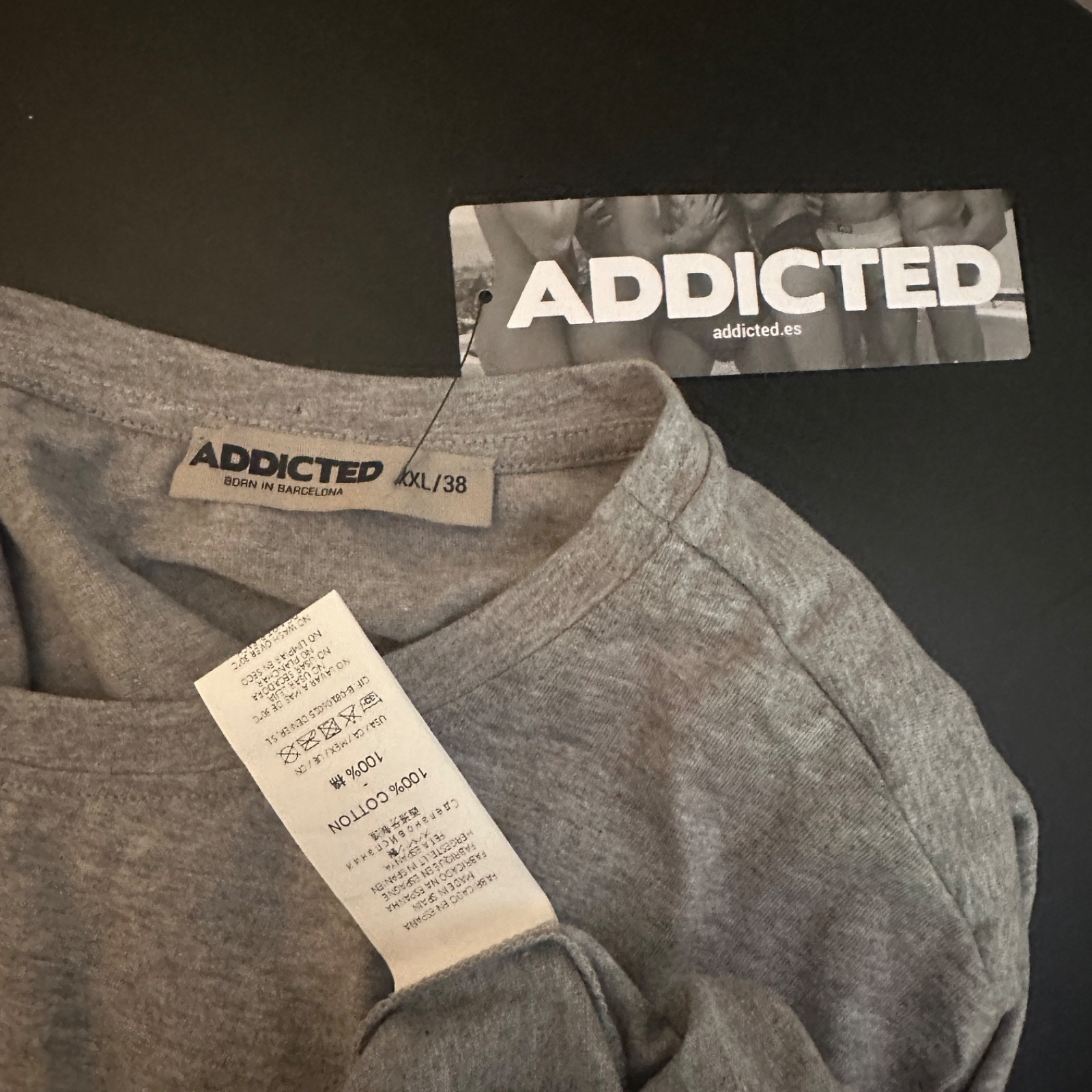 Addicted Sleeveless Pocket T Shirt XXL runs small New with tags 100% cotton gallery