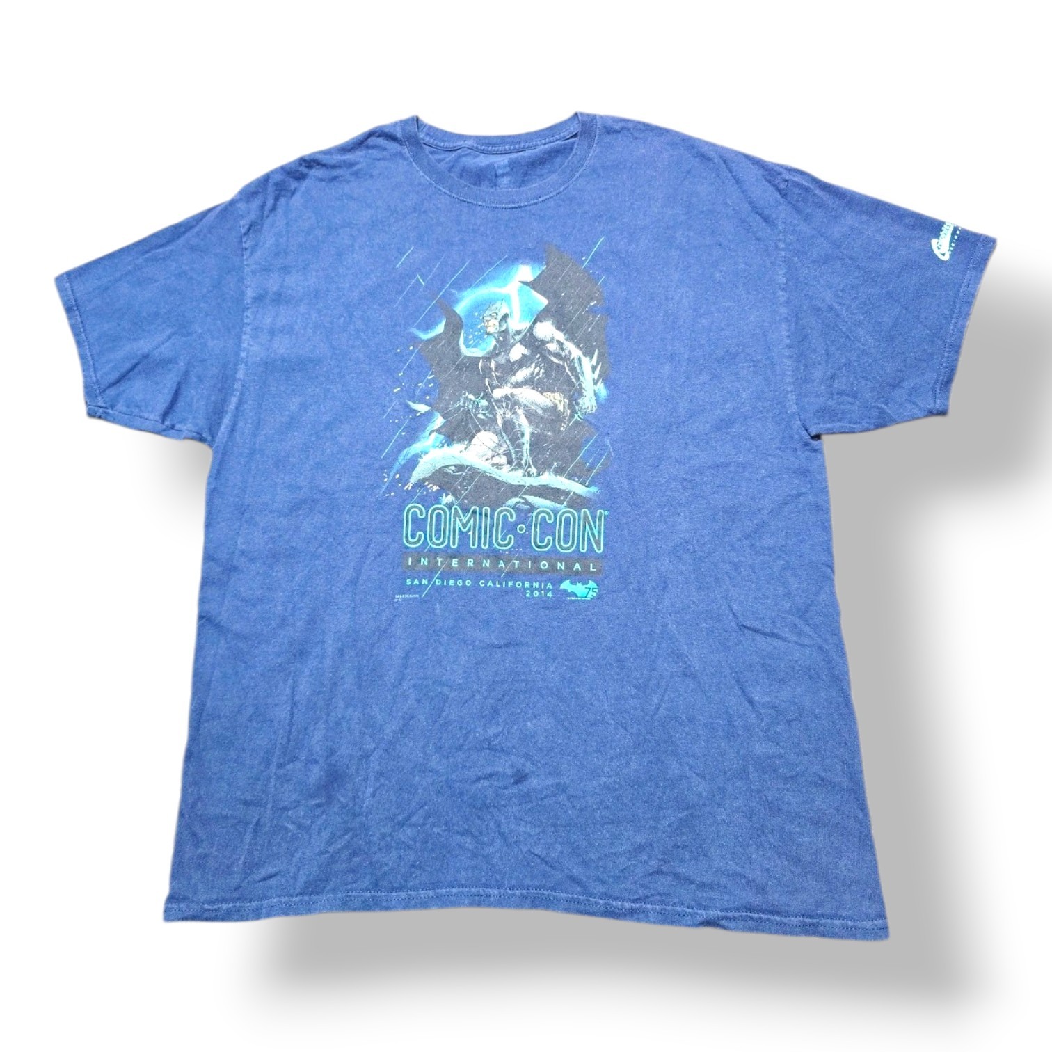 Batman SDCC 2014 Graphitti Designs Shirt 2XL Blue 75th Anniversary Exclusive