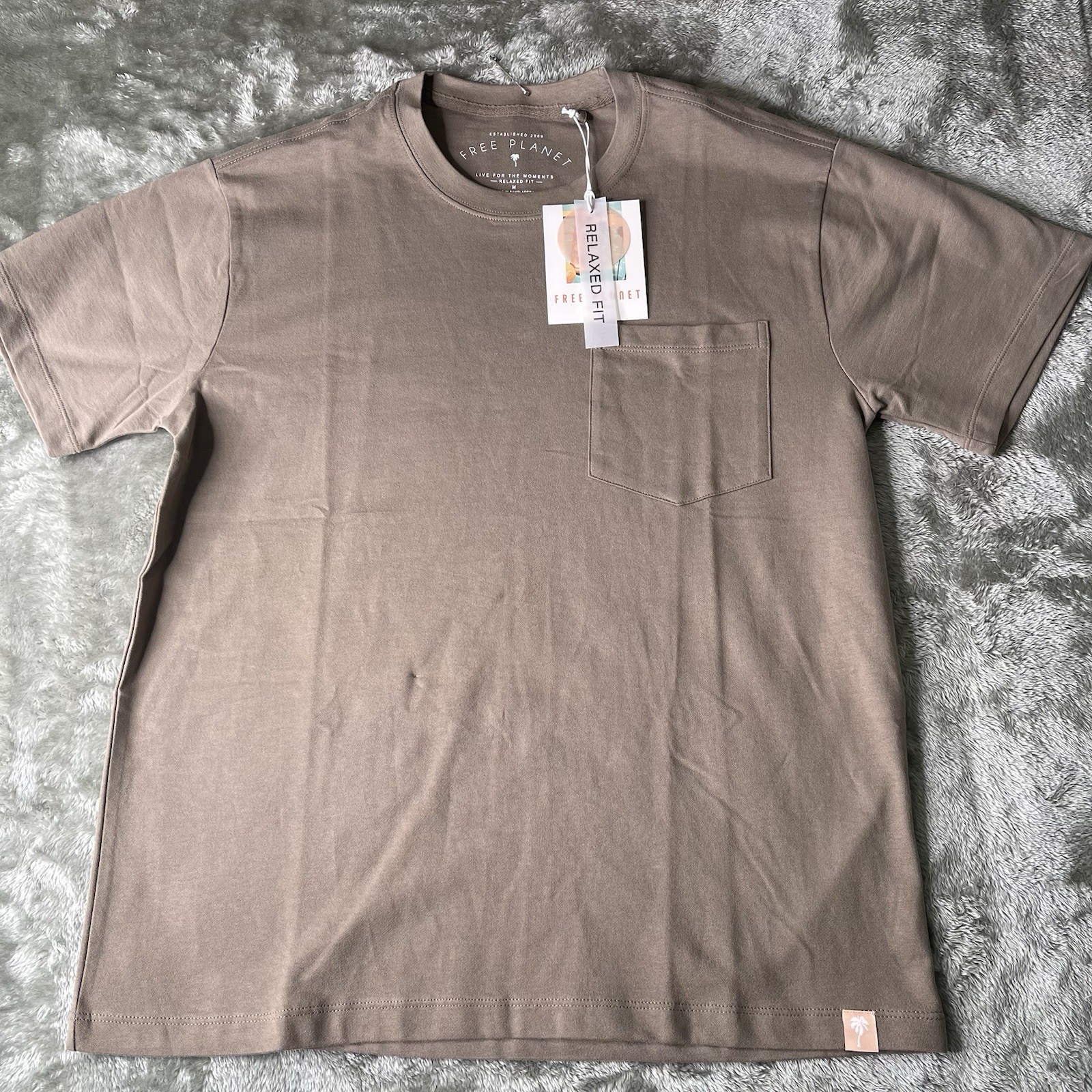 Free Planet Relaxed Fit Tshirt Size Medium Color Brown Streetwear NWT gallery