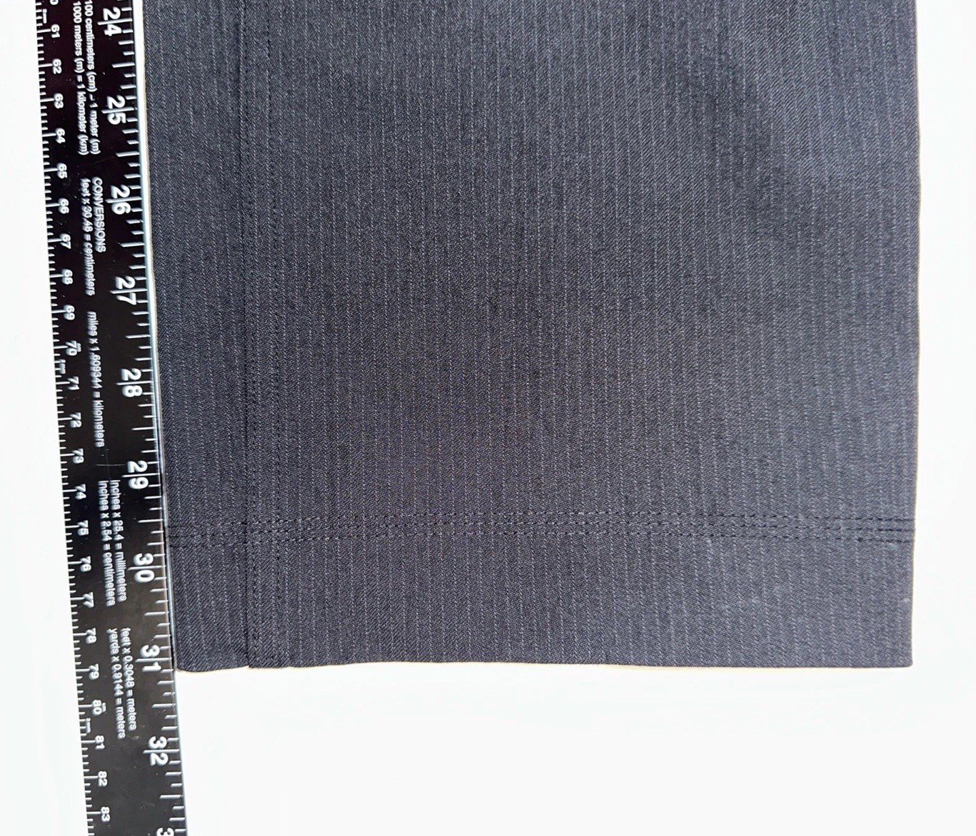 LuLuLemon Men’s 32” Waist Black Gray Pinstriped Nylon Blend Stretch Pants EUC gallery