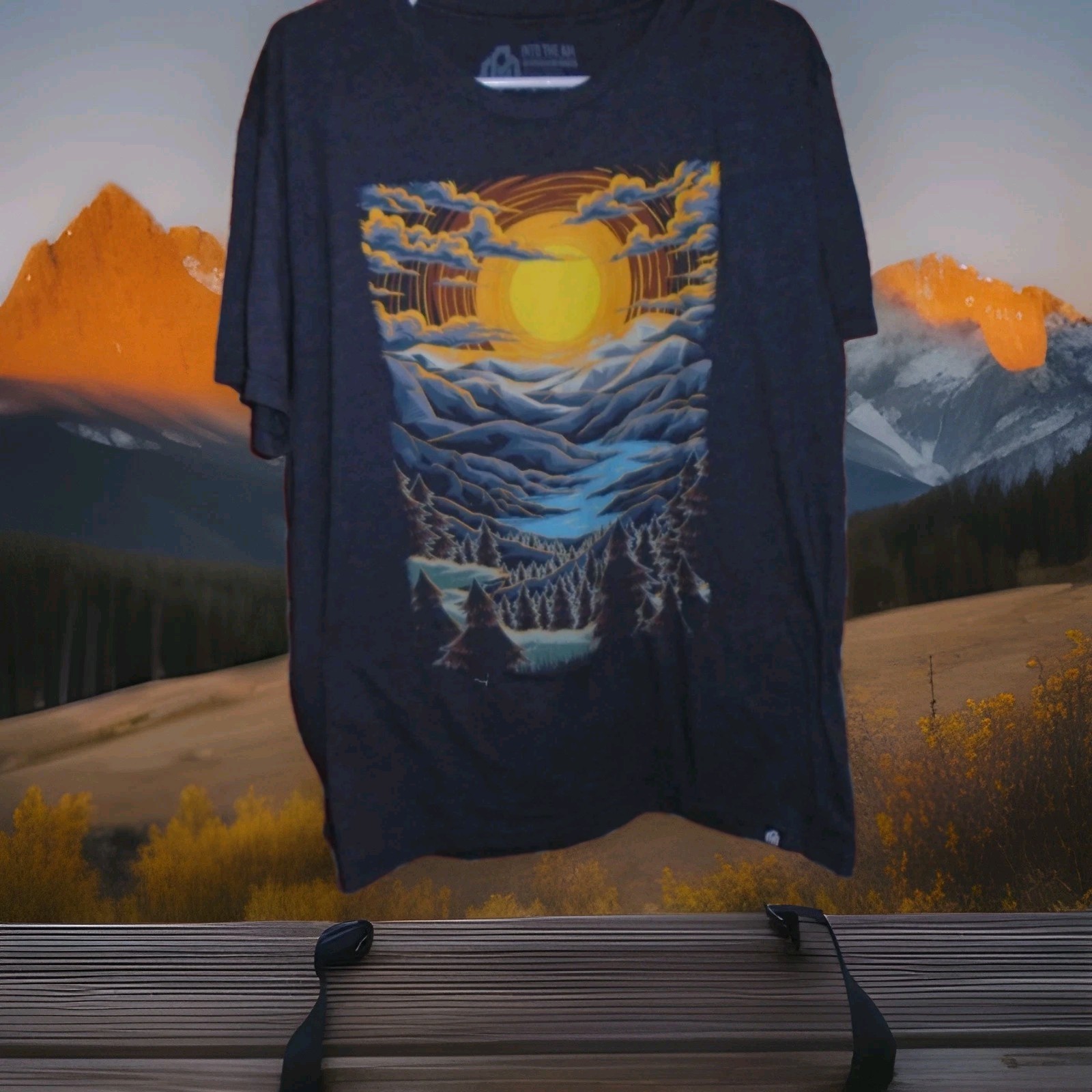 INTO THE AM MENS SUN LAKE MOUNTAINS DESIGN TSHIRT SIZE 2XL