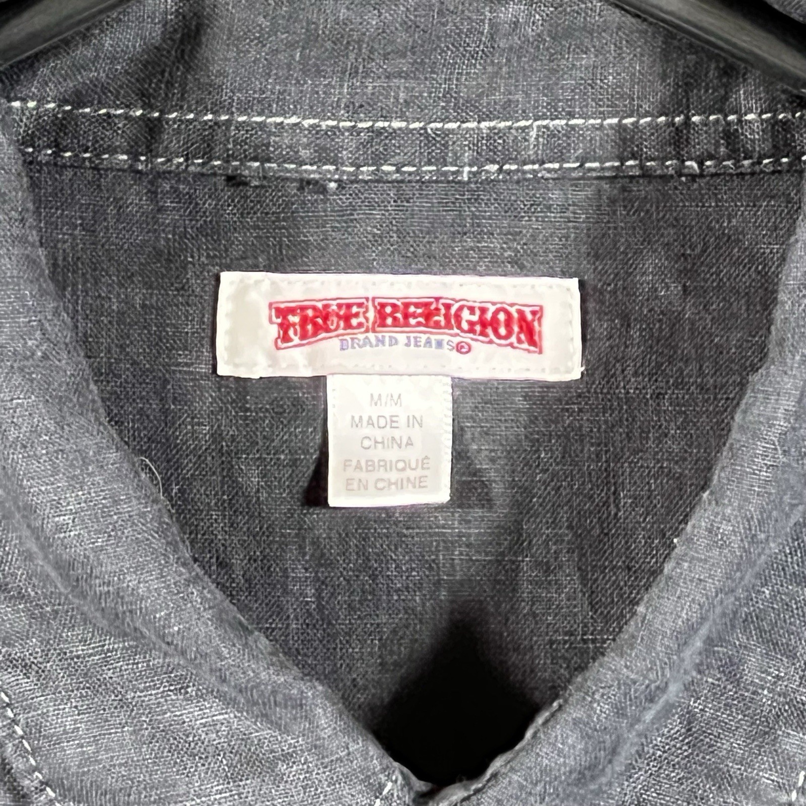 True Religion Men’s Long Sleeve Utility Shirt Size M Black Red Logo gallery