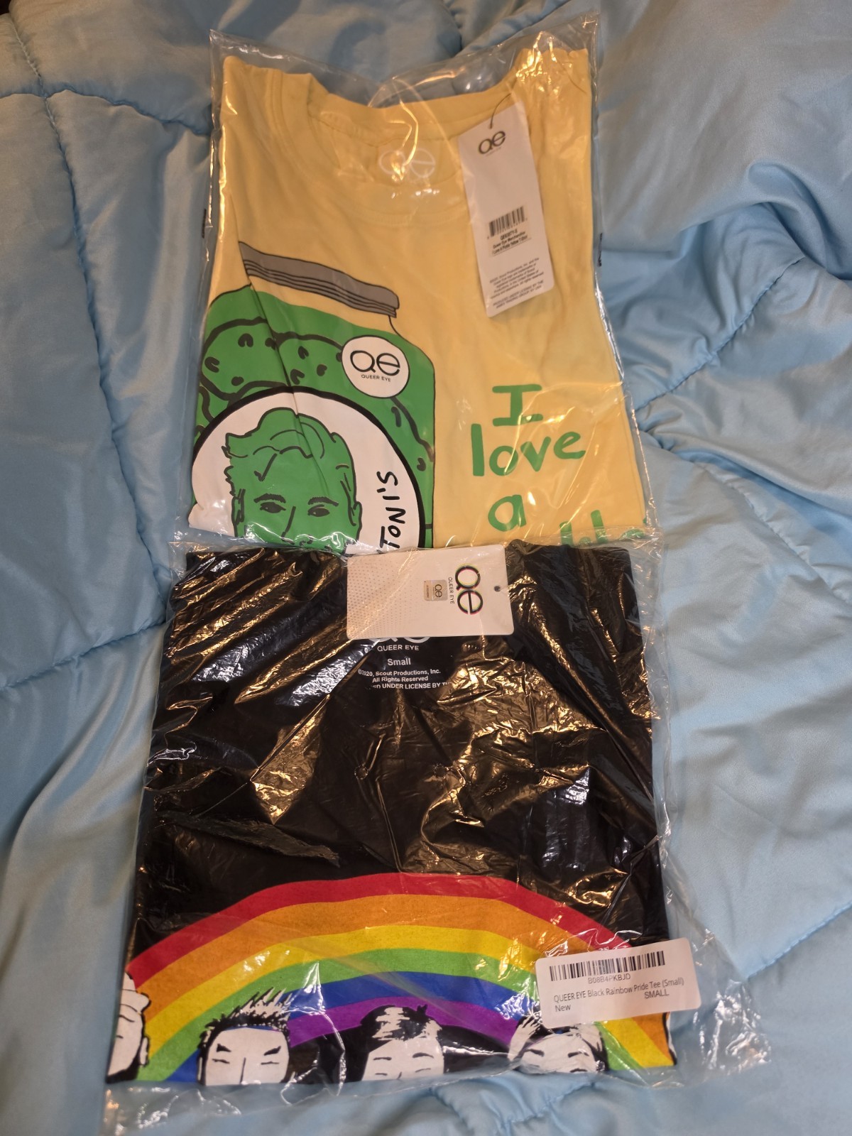 Queer Eye Lot Of 2 Size Small T-Shirt Choose Kindness I Love A Pickle
