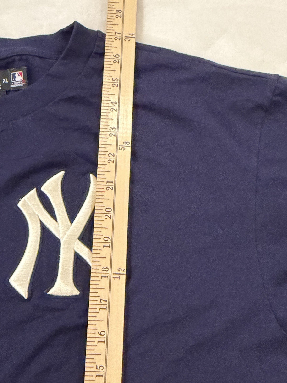 Pro Standard New York Yankees MLB T-Shirt Men’s XL Navy Blue Embroidered Logo gallery