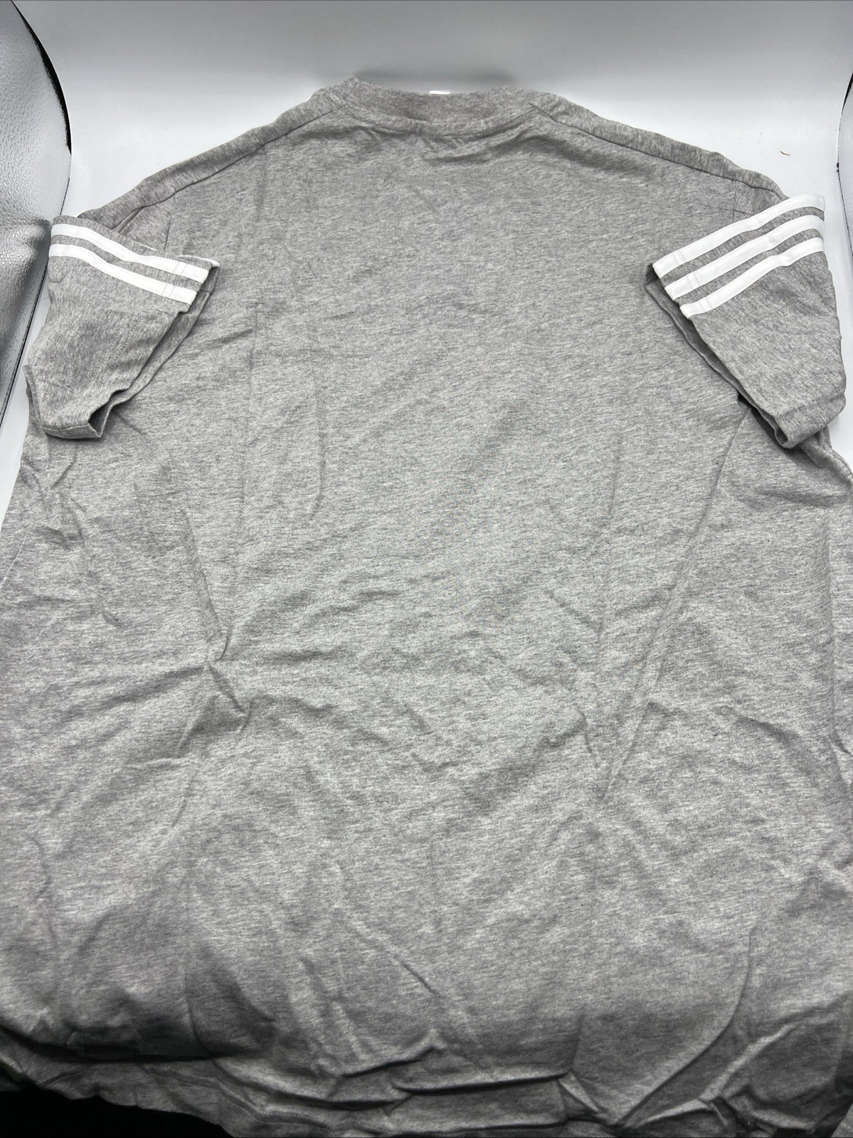 Adidas T Shirt Men's Size L Gray IC9337 New with Tags gallery