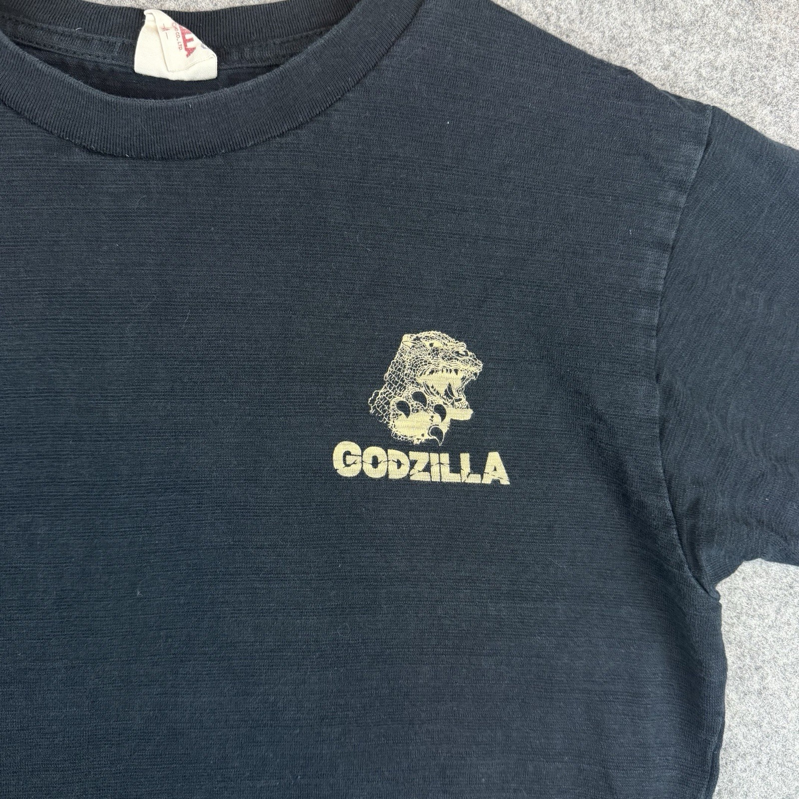 Godzilla Toyo Shirt Mens Medium Graphic Print Ocean Ship Double-Sided Anime gallery