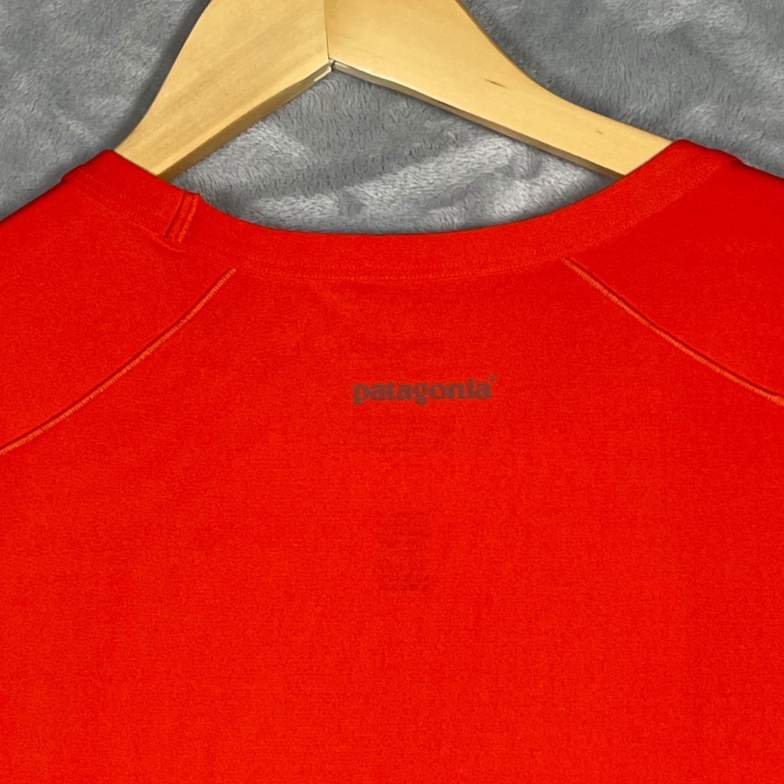 Patagonia Mens Capilene Daily T-Shirt Orange Short Sleeve Athletic 45600 Size L gallery