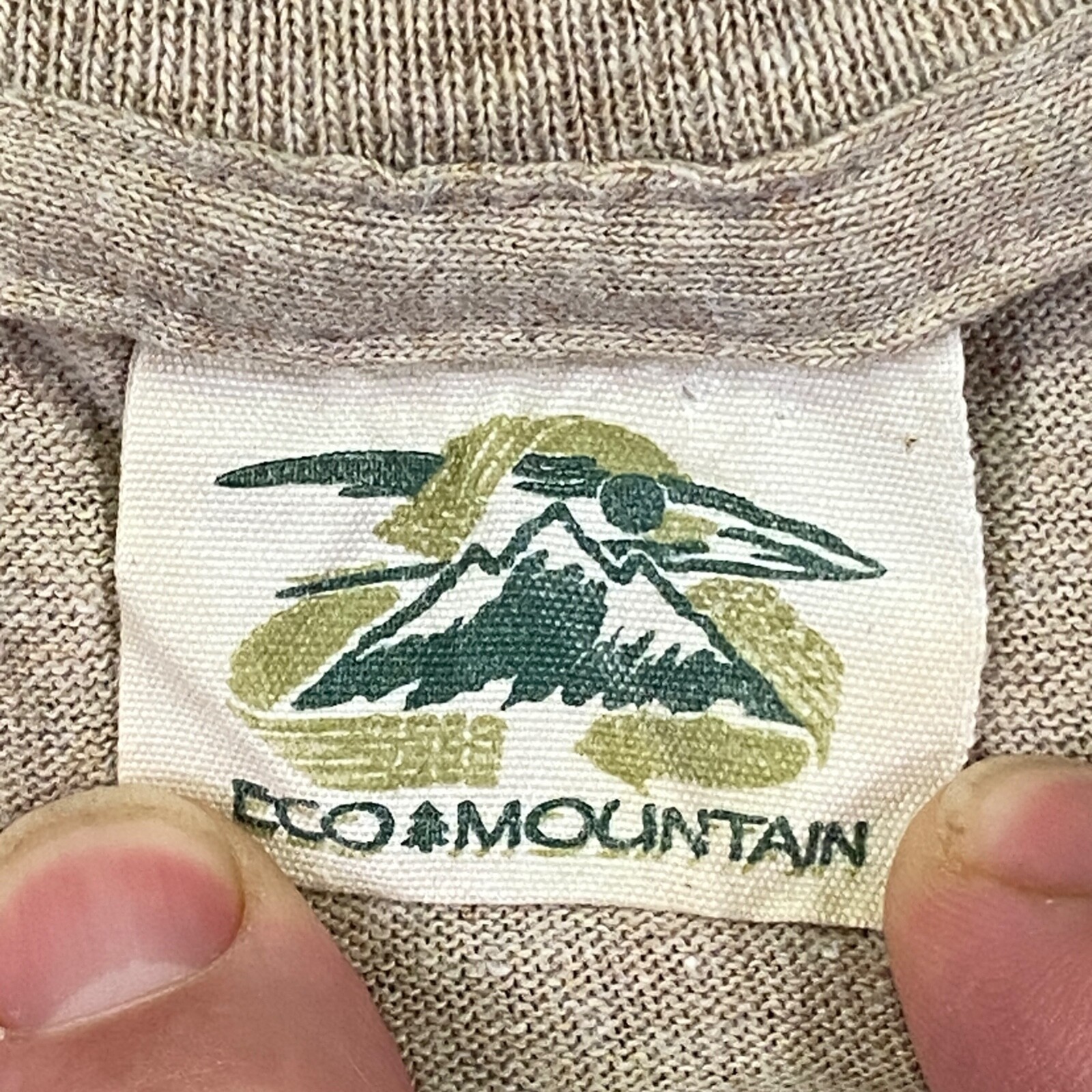 Yellowstone Park Shirt Mens Small Beige Eco Mountain Graphic Tee Bison Wolf Y2K gallery
