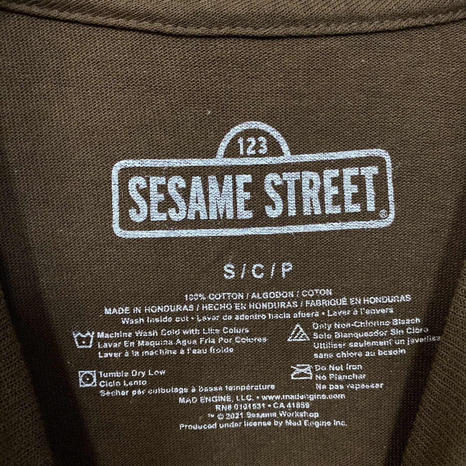 Seven Times Six Sesame Street Snuffleupagus Face T-Shirt Small gallery