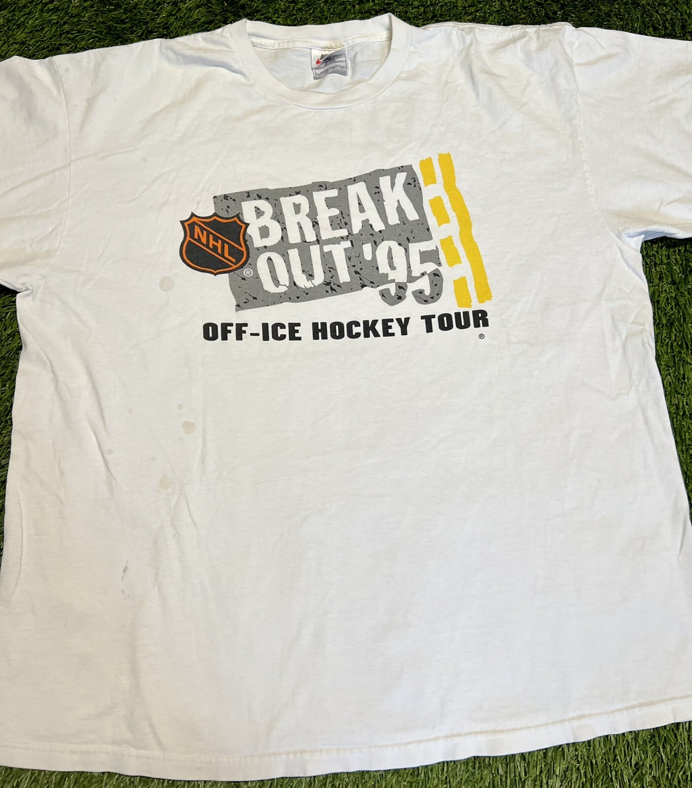Nike NHL Break Out Off-Ice Hockey Tour Graphic T-Shirt Men’s XL USA Vintage 1995 gallery